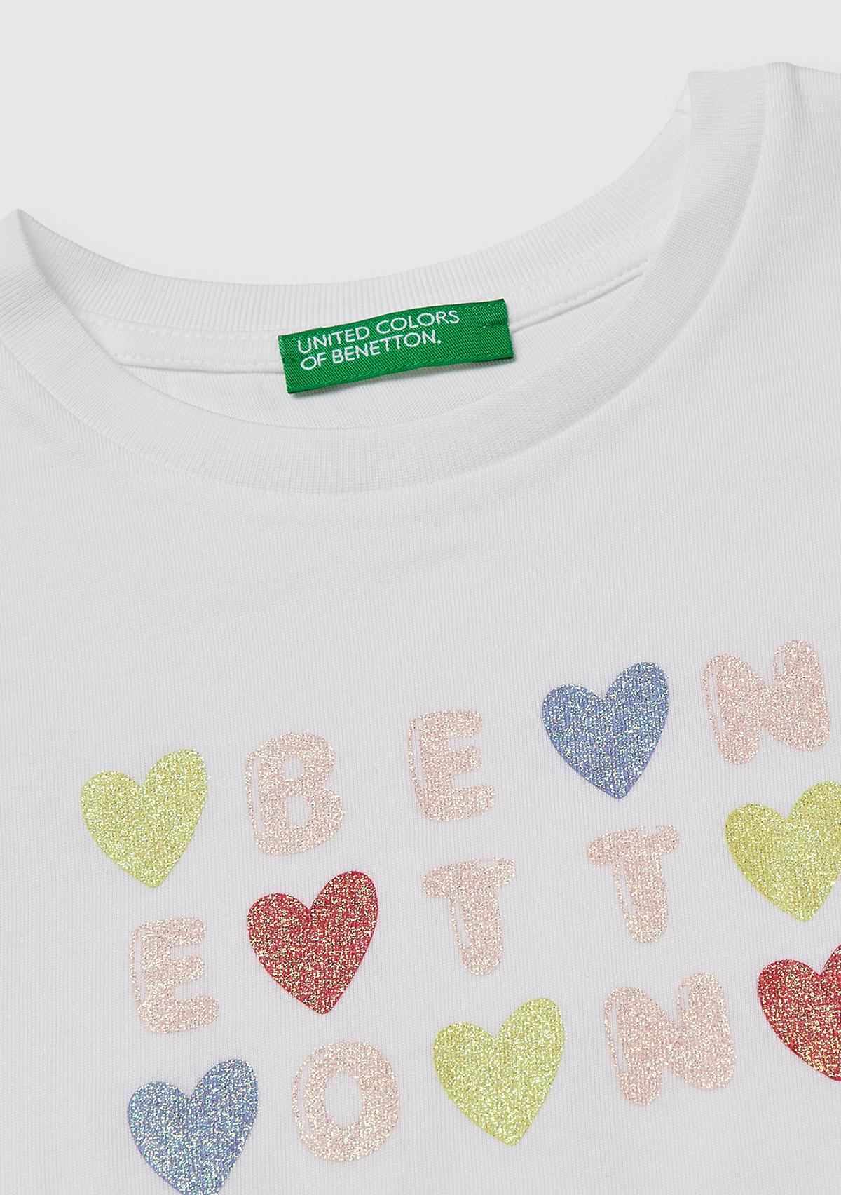 Kız Çocuk Beyaz Simli Grafik Baskılı Kısa Kollu Ribanalı Yaka T-Shirt