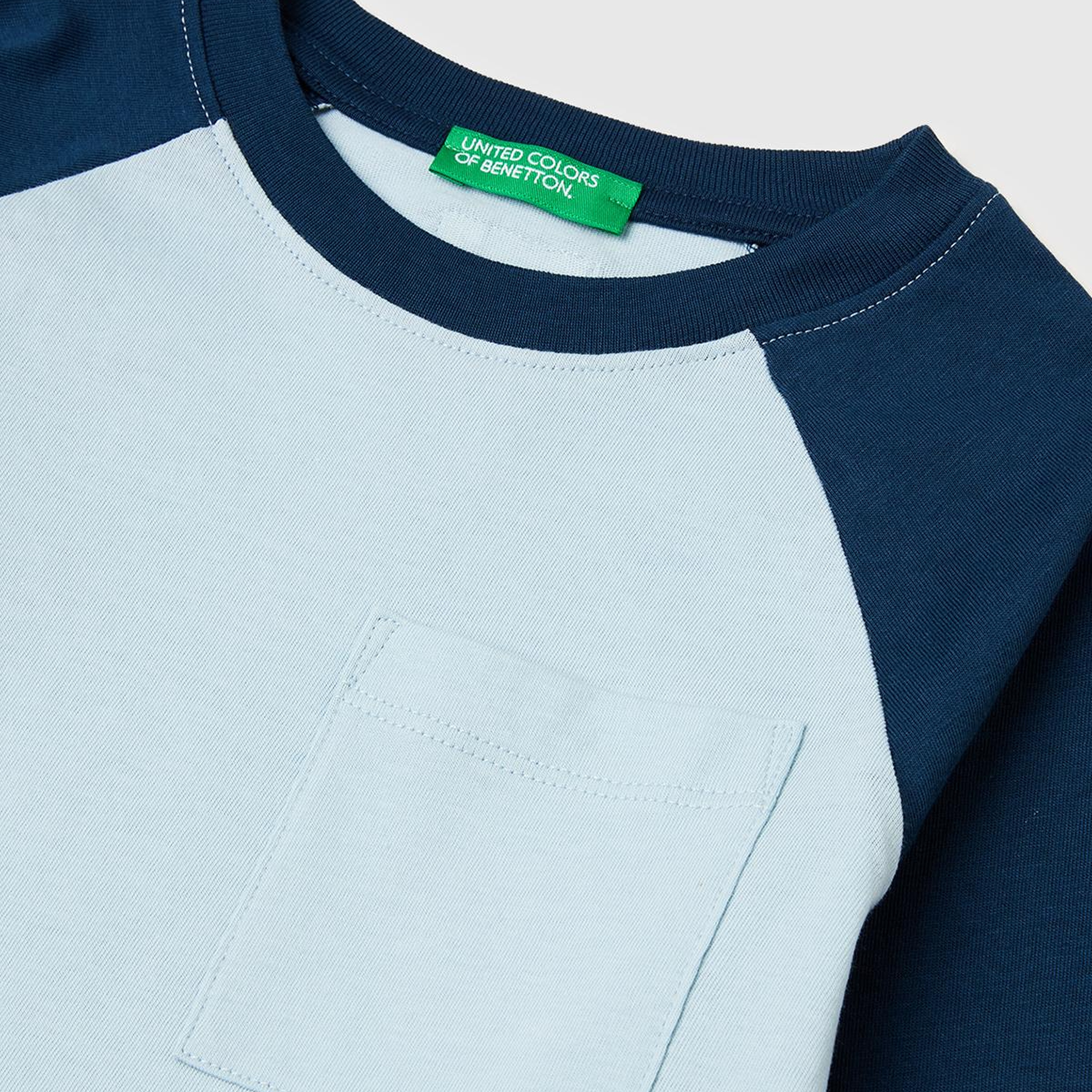 Erkek Çocuk Buz Mavisi Renk Bloklu Logo Etiketli Kontrast Yaka Uzun Kollu T-Shirt