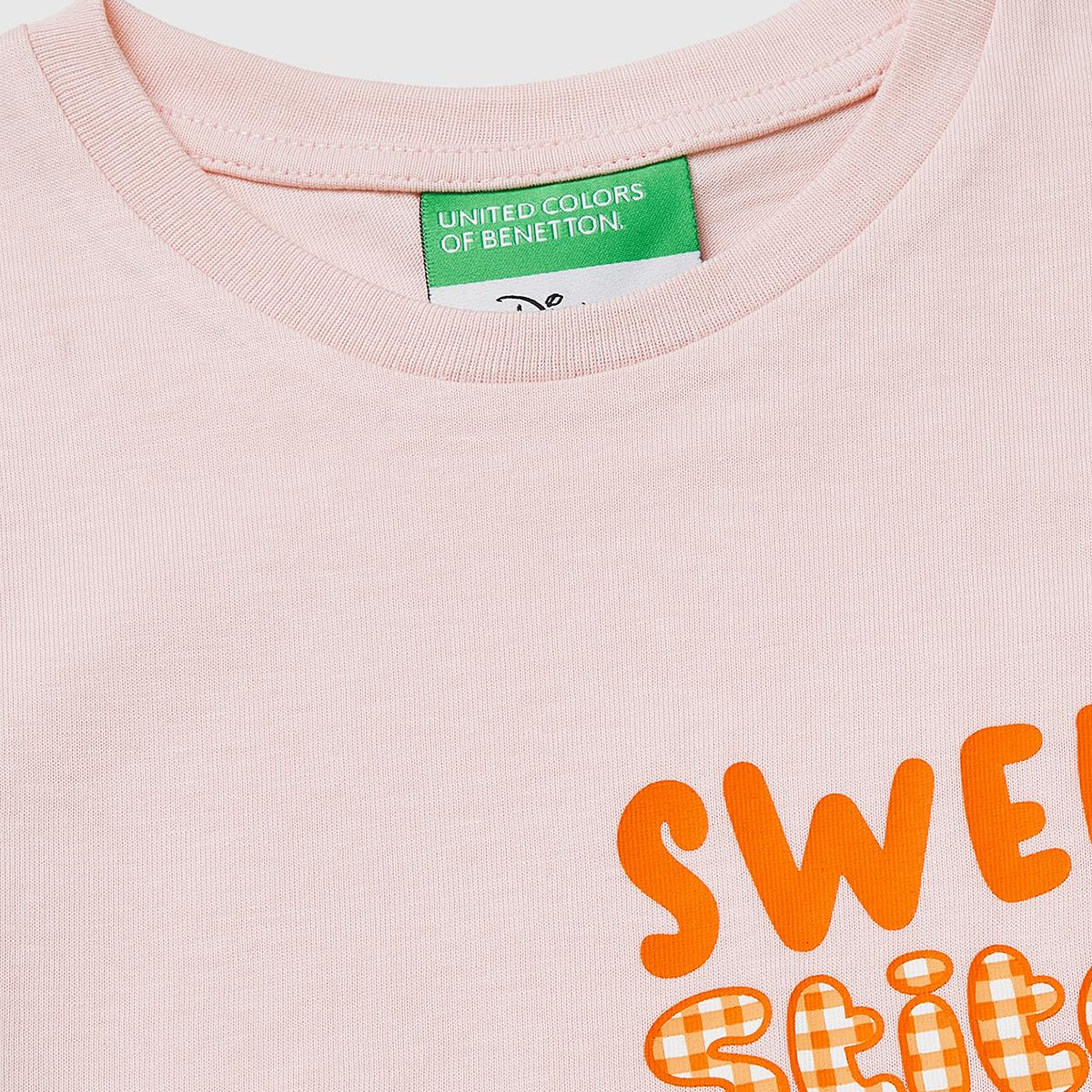 Kız Çocuk Toz Pembe Baskılı Yama Detaylı Etek Ucu Logo Detaylı T-Shirt
