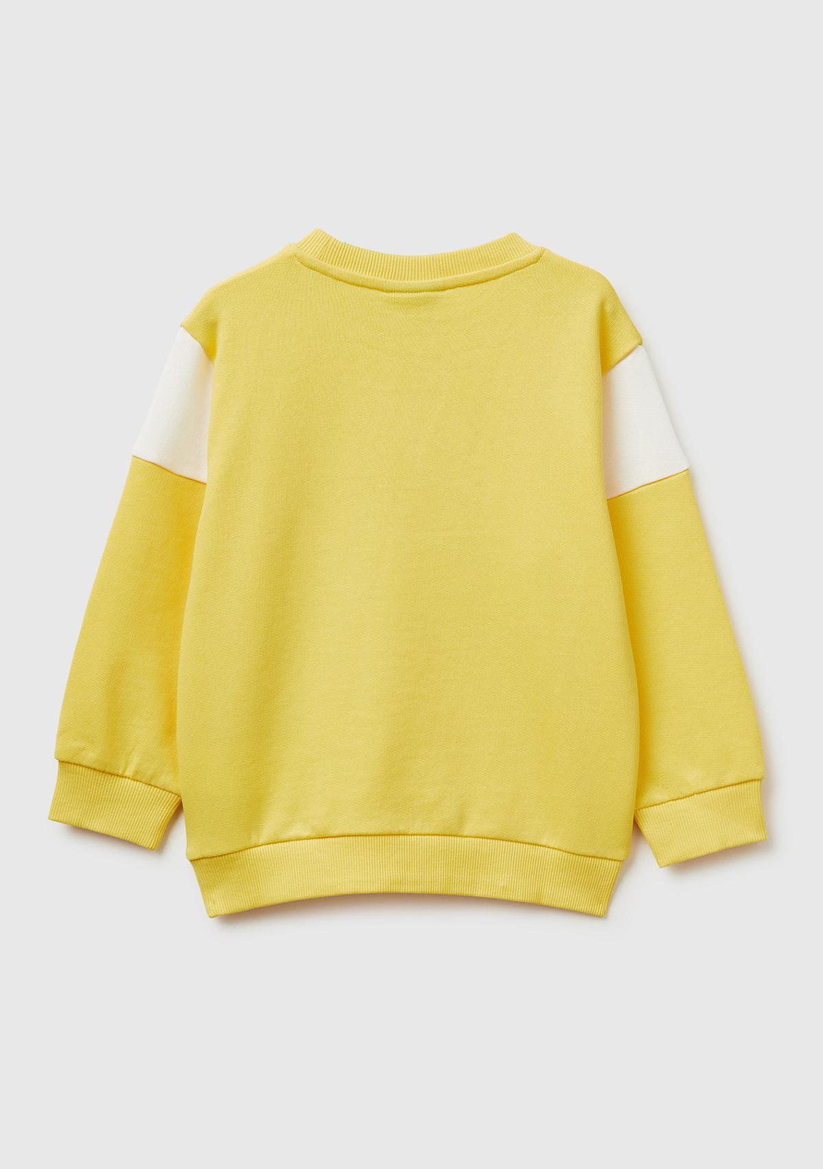 Erkek Çocuk Sarı Çok Renkli Baskılı Kol Detaylı Bisiklet Yaka Sweatshirt