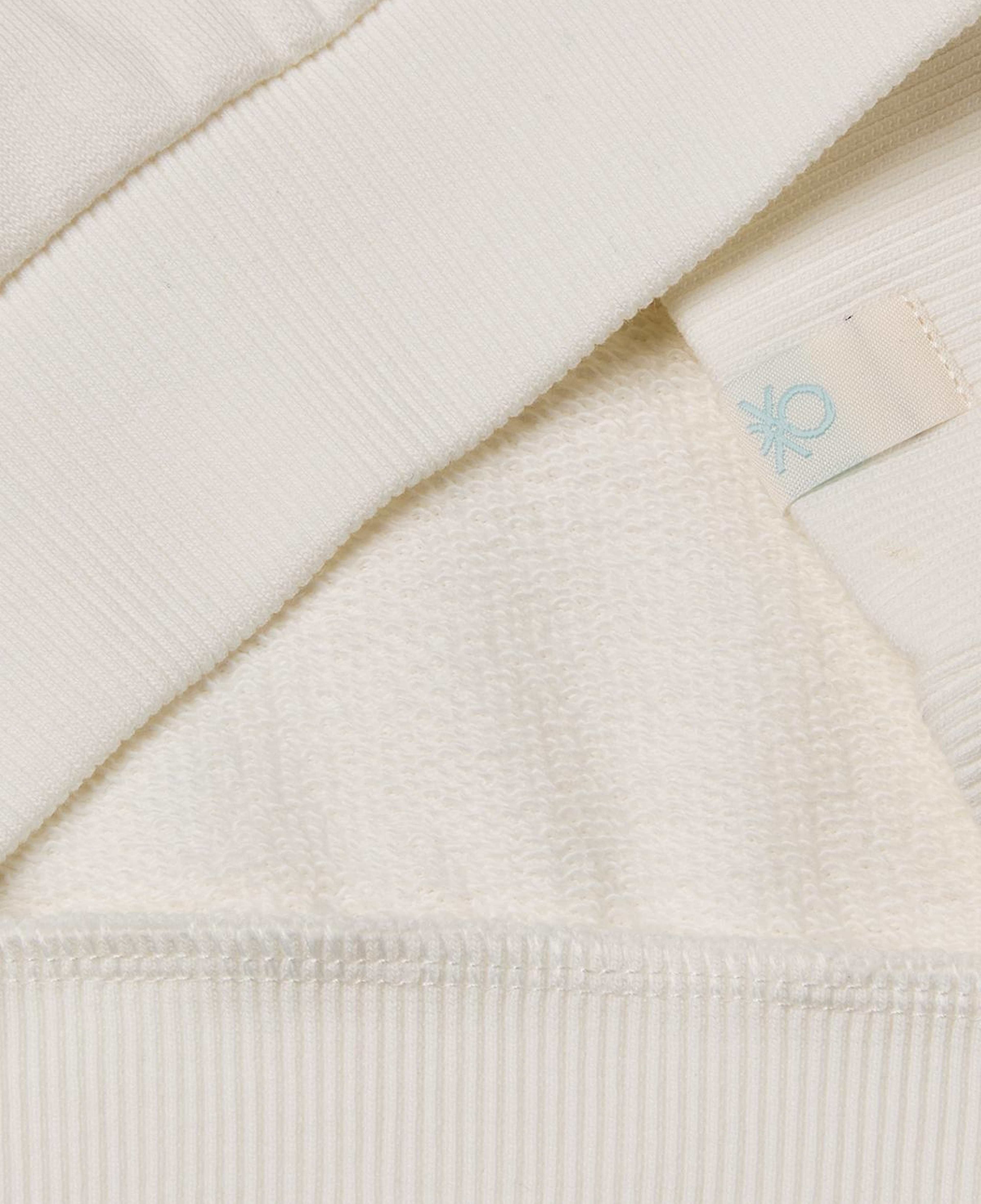 Erkek Çocuk Beyaz Çok Renkli Baskılı Kol Detaylı Bisiklet Yaka Sweatshirt