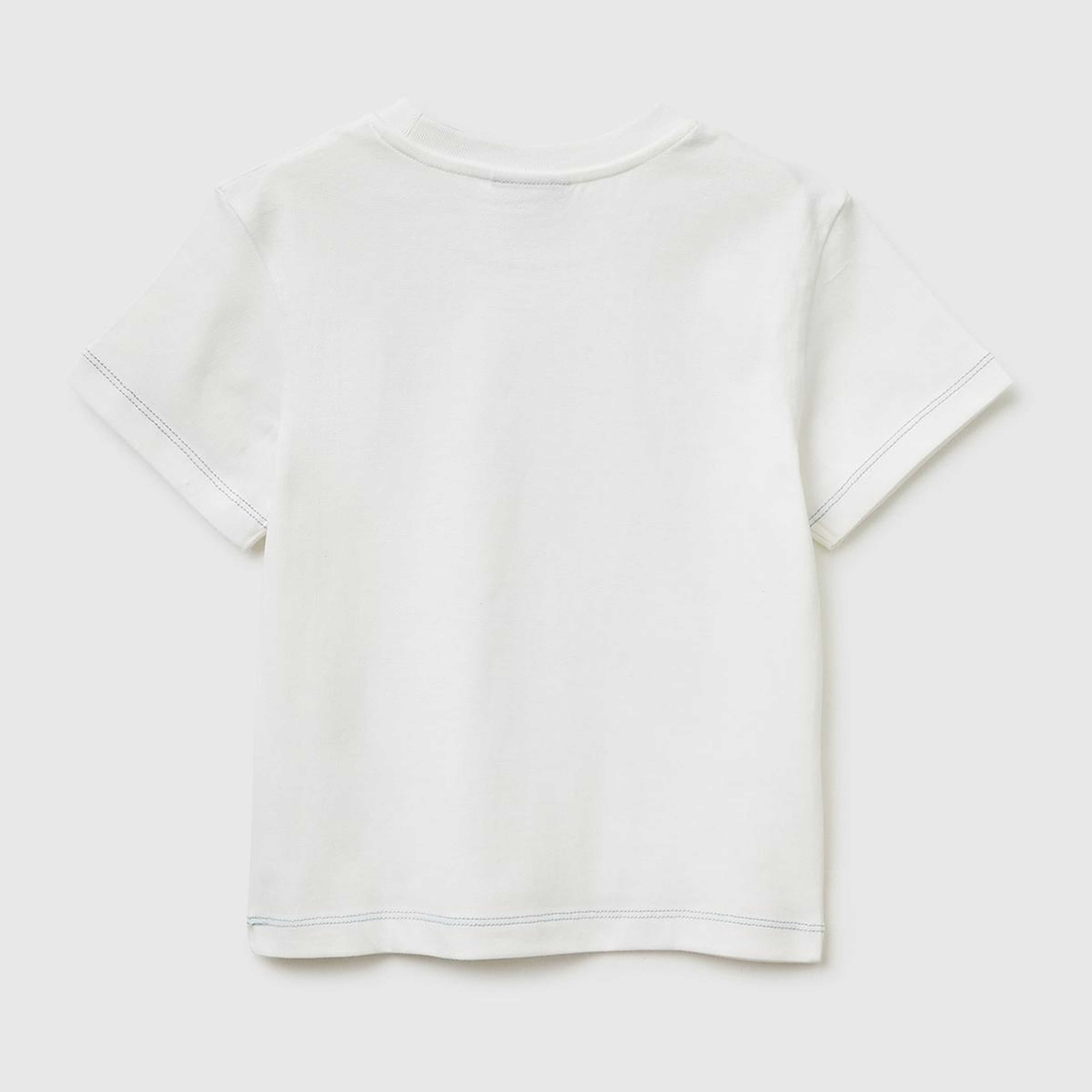Erkek Çocuk Beyaz Çok Renkli Baskılı Etek Ucu Logolu Bisiklat Yaka T-Shirt