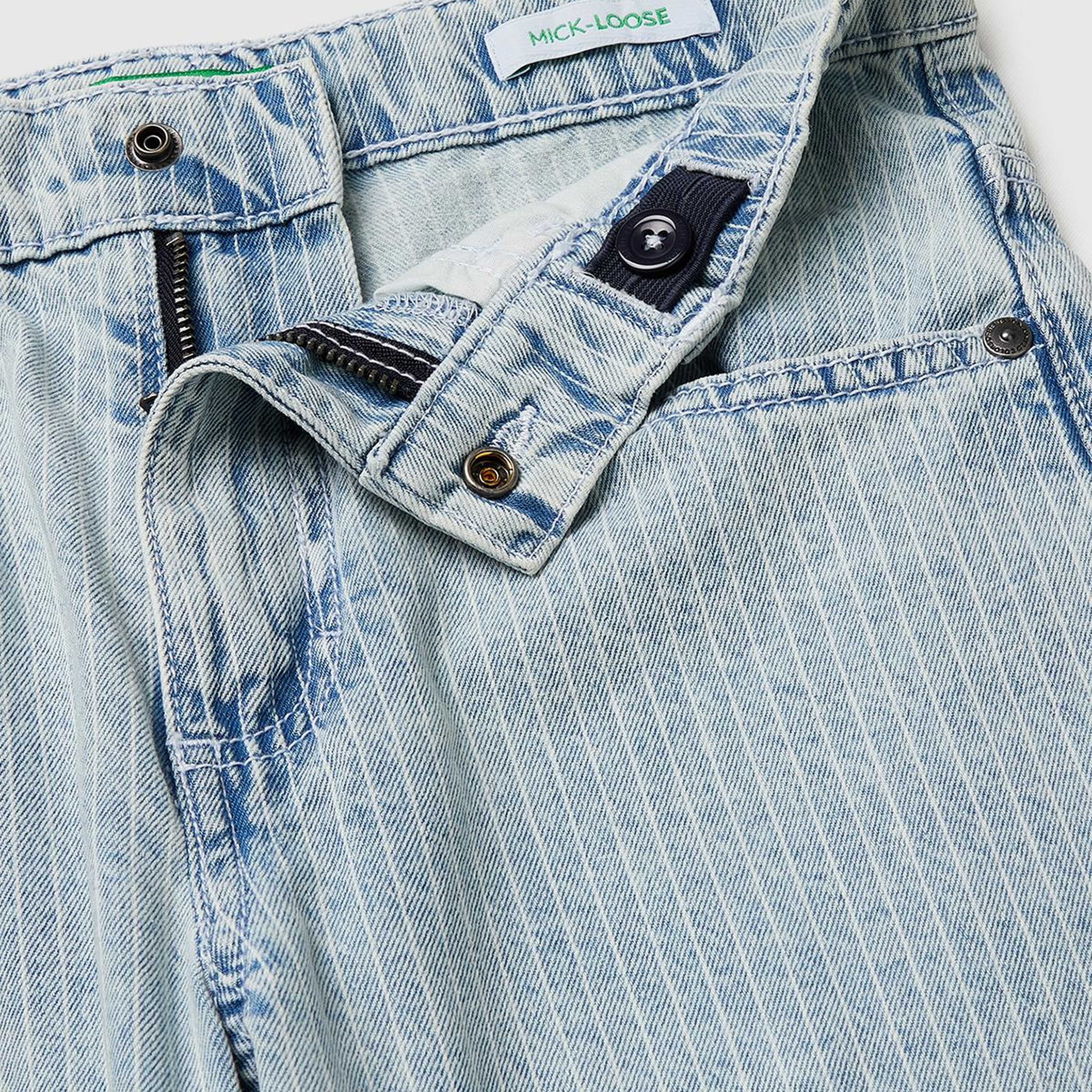 Erkek Çocuk Buz Mavisi Cebi Logo Nakışlı İnce Çizgili Rahat Kalıp Denim Pantolon