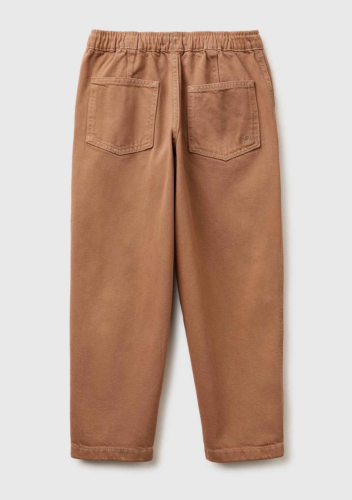 Erkek Çocuk Kahverengi Cebi Logo Nakışlı Jogger Pantolon
