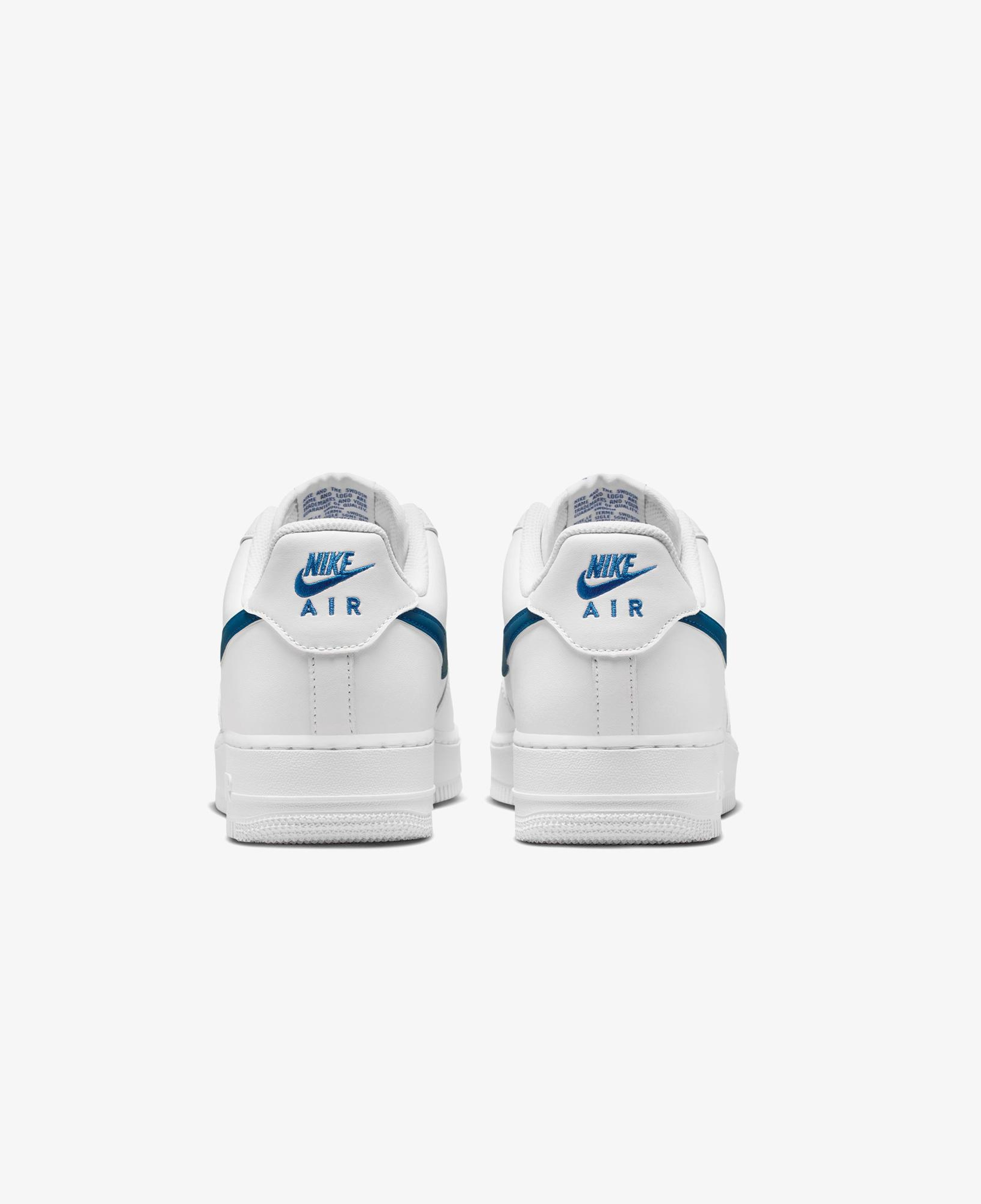 Nike Air Force 1 '07 Erkek Beyaz Spor Ayakkabı