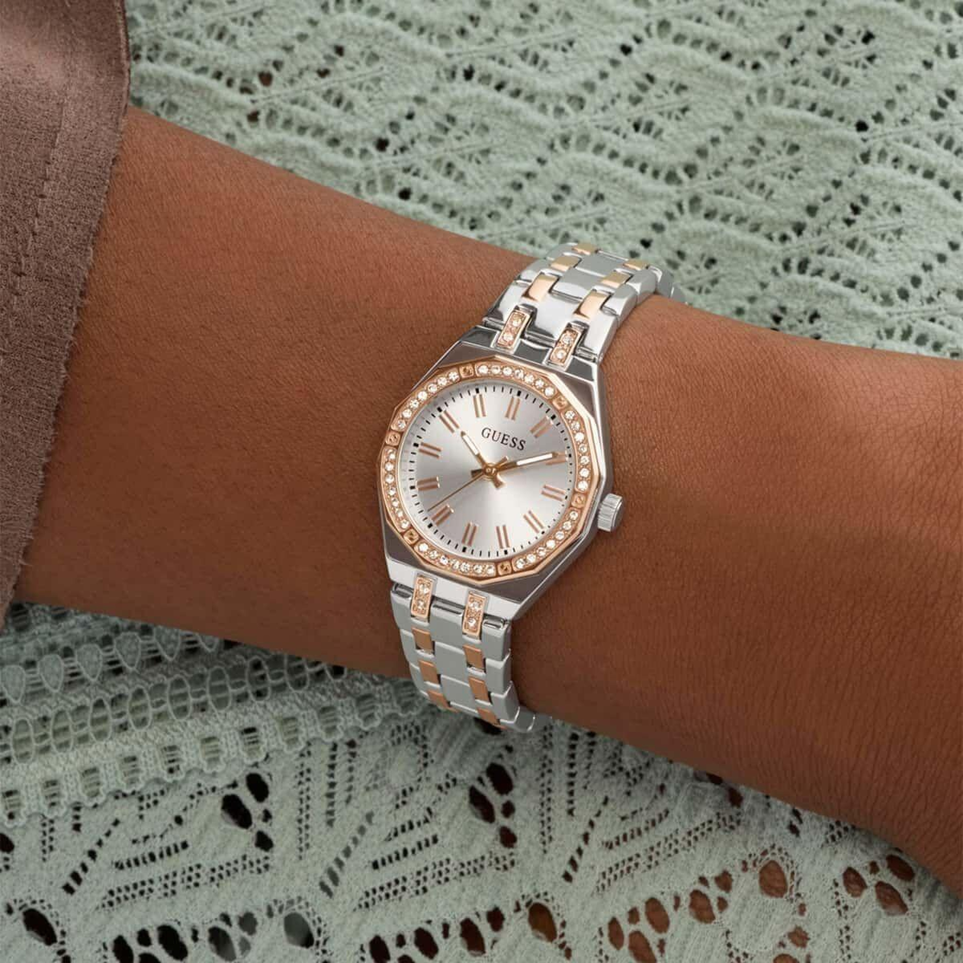 Guess GUGW0931L5 Kadın Kol Saati