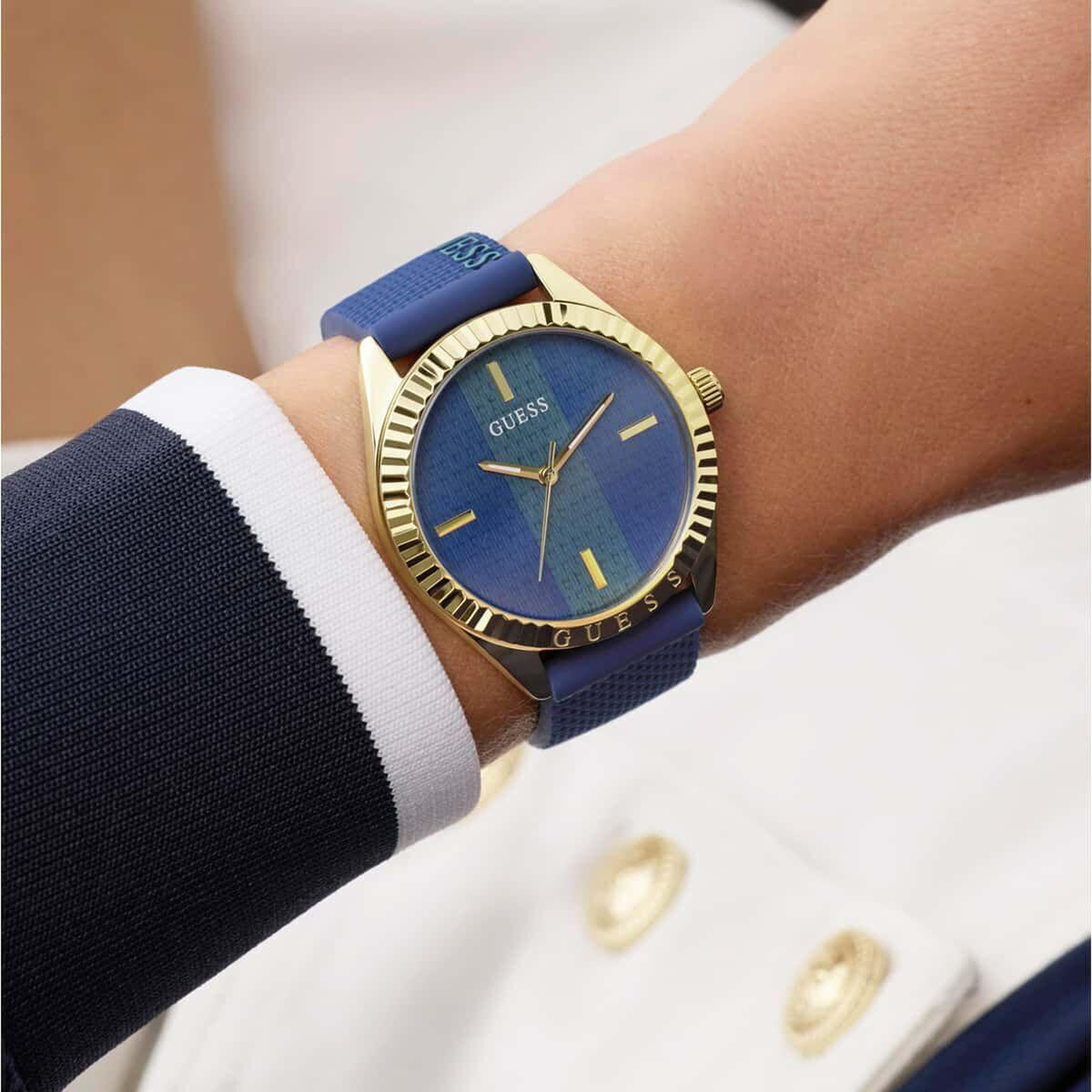 Guess GUGW1044L2 Kadın Kol Saati