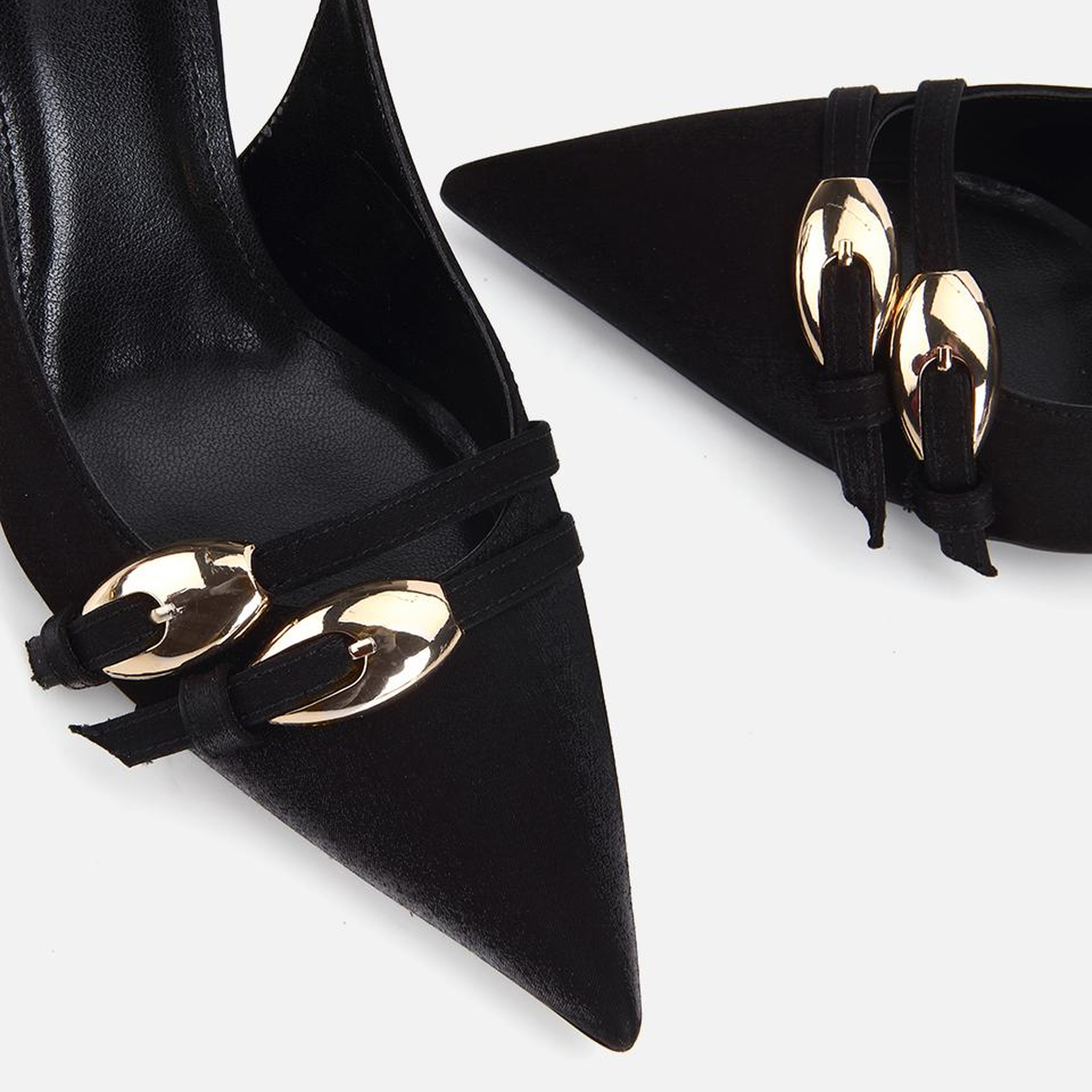 Kadın Siyah Gold Detaylı Arkası Açık Stiletto