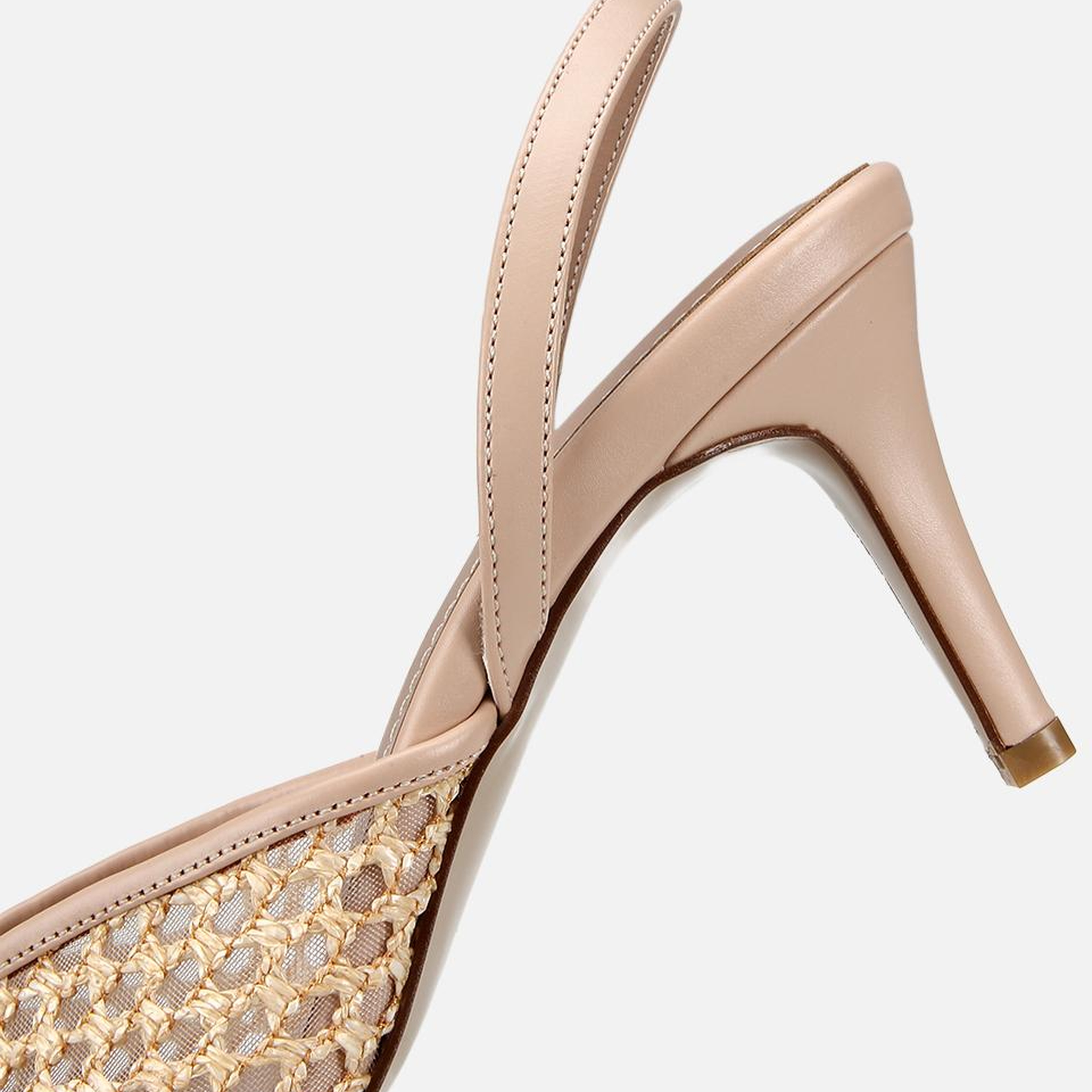 Kadın Bej Hasır Detaylı Fiyonklu Kısa Topuklu Stiletto