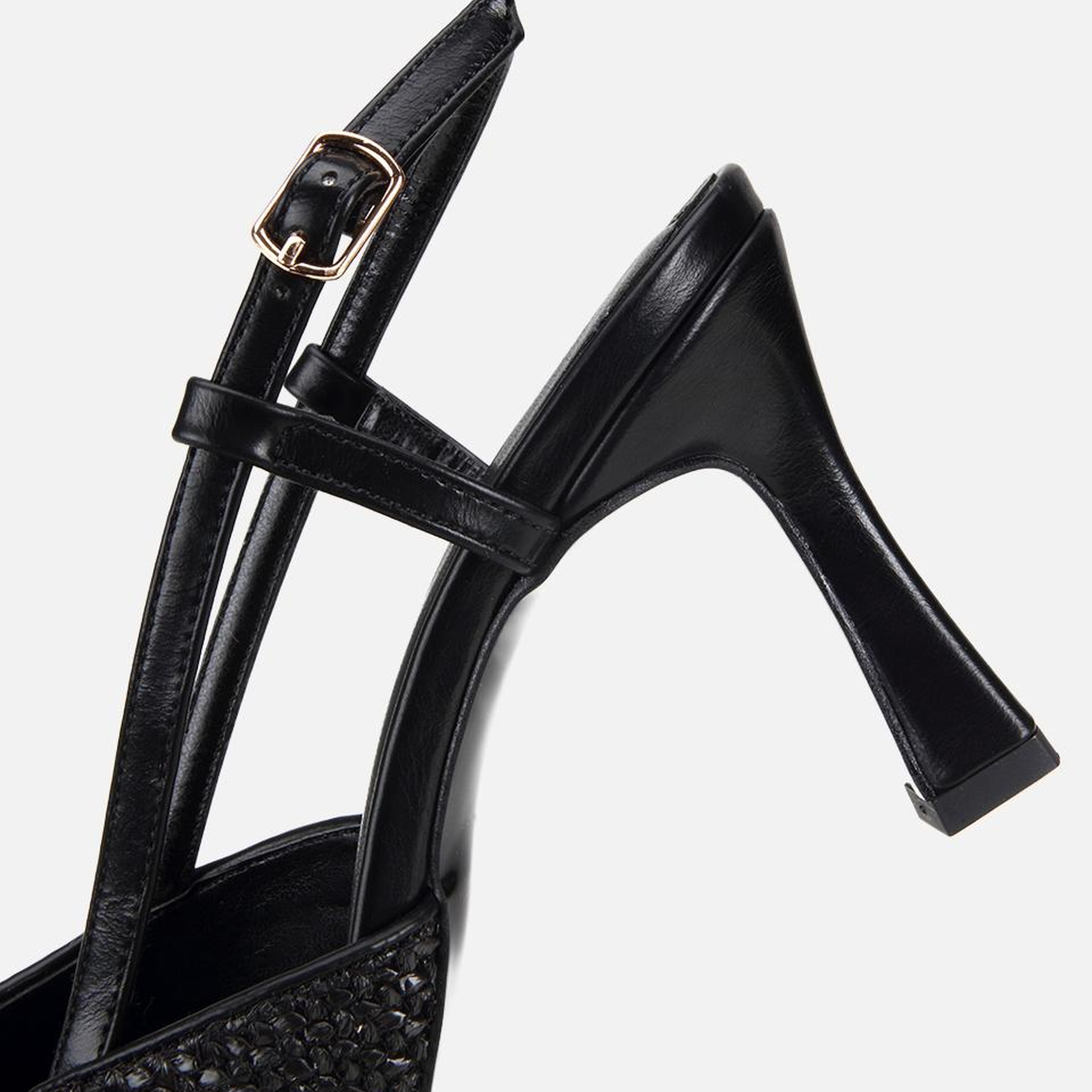 Kadın Siyah Hasır Detaylı Tokalı Kısa Topuklu Stiletto