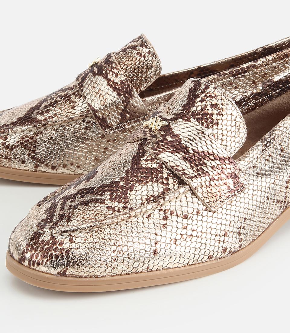 Kadın Deri Gold Yılan Baskılı Klasik Loafer