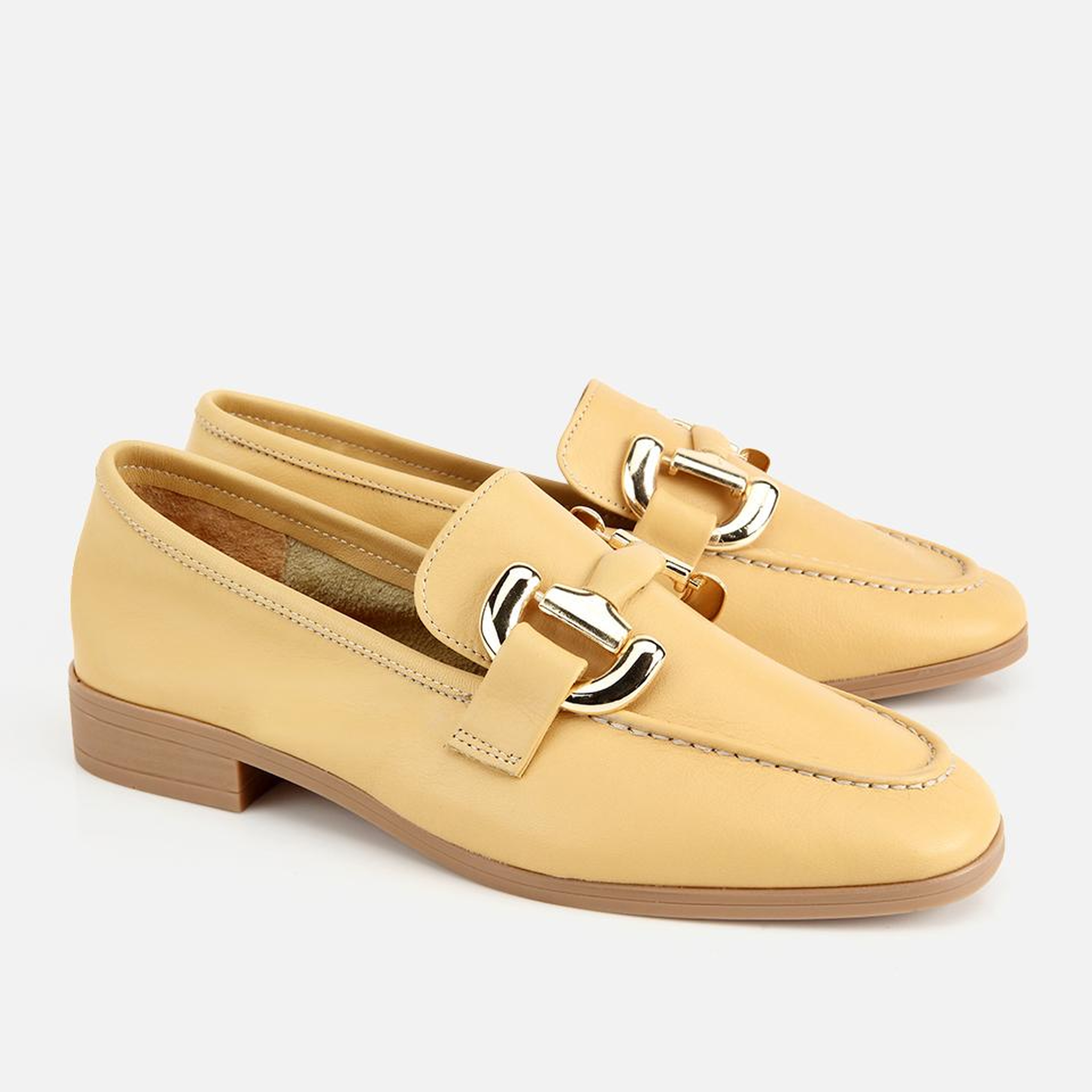 Kadın Deri Sarı Toka Detaylı Klasik Loafer