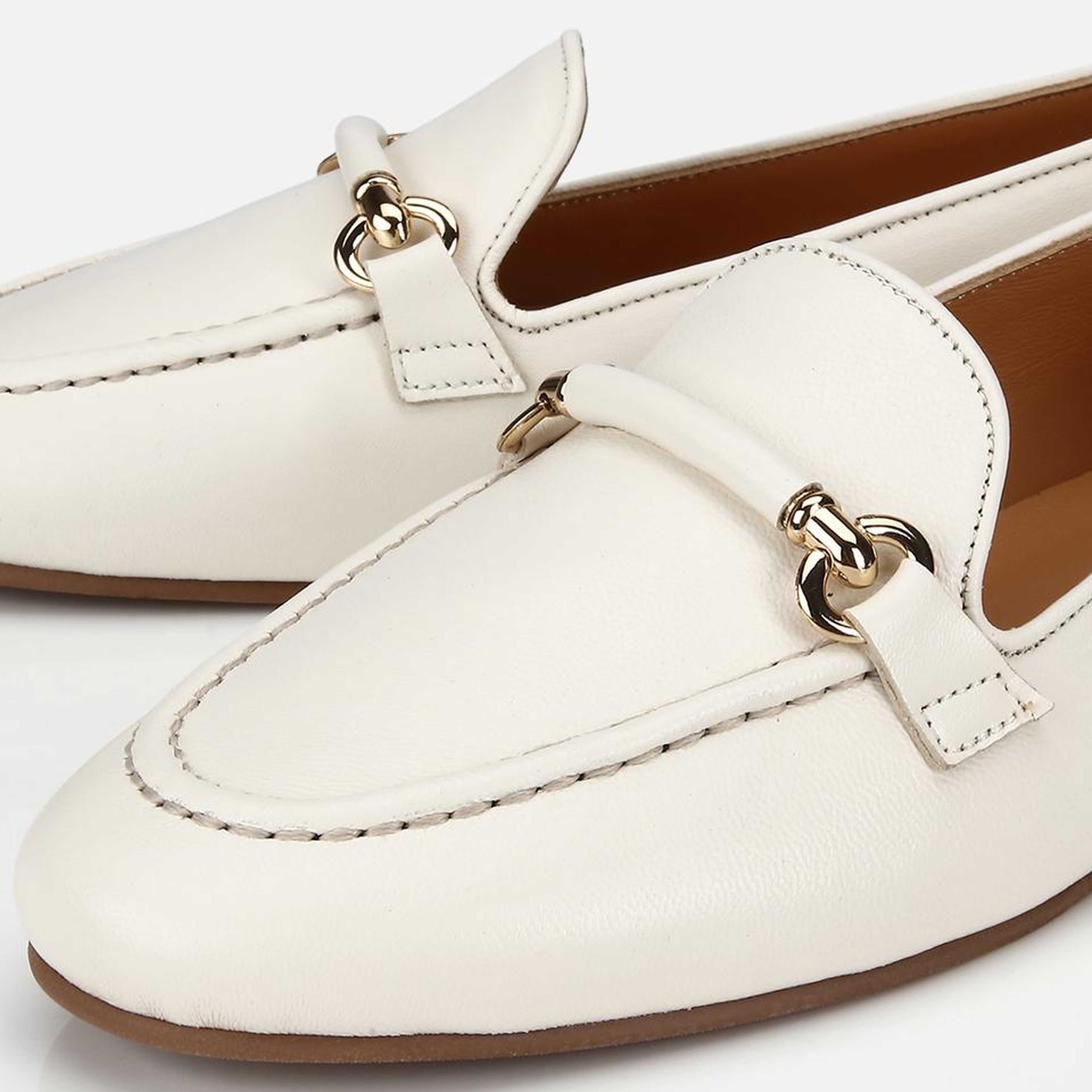 Kadın Deri Ekru Toka Detaylı Klasik Loafer