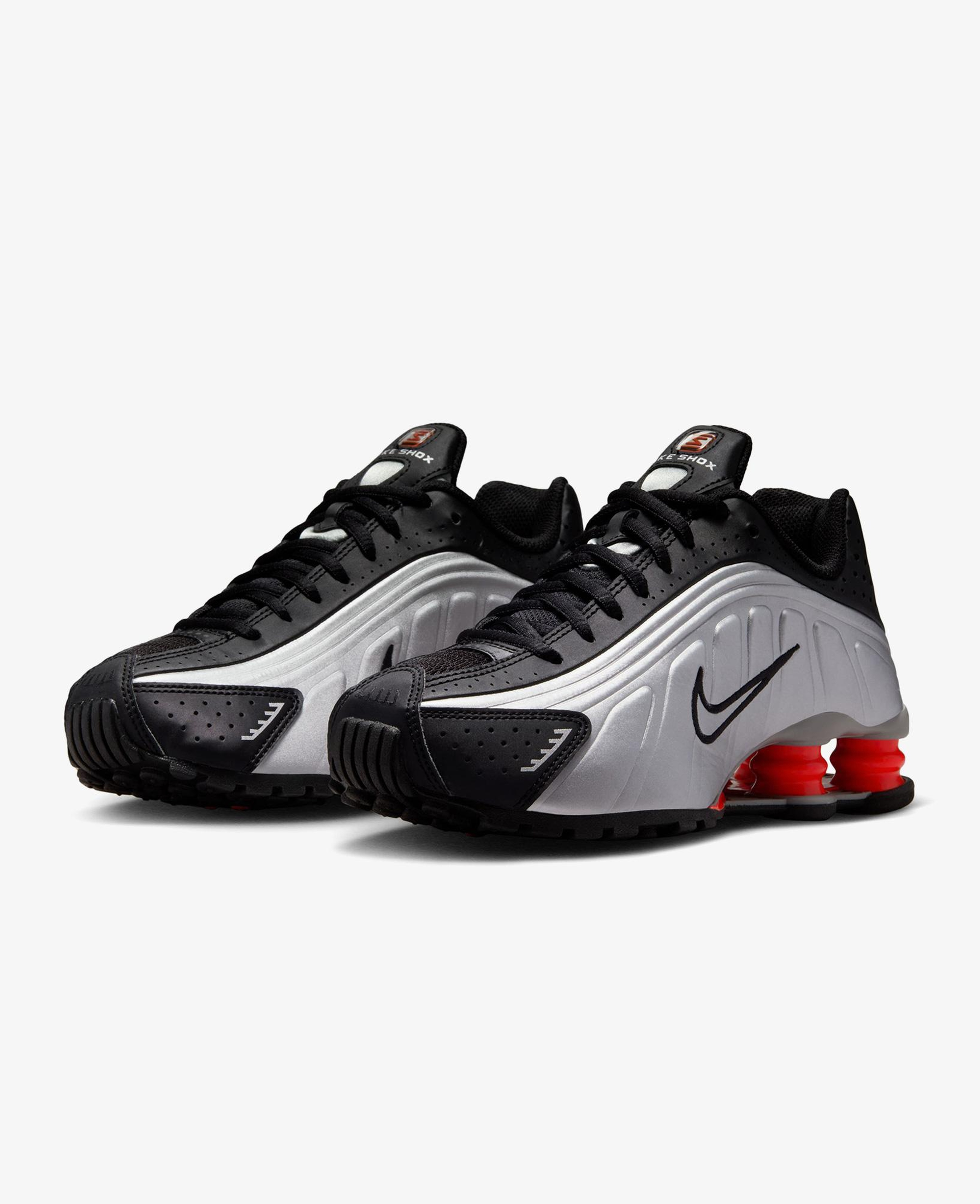Nike Shox R4 Gri Spor Ayakkabı