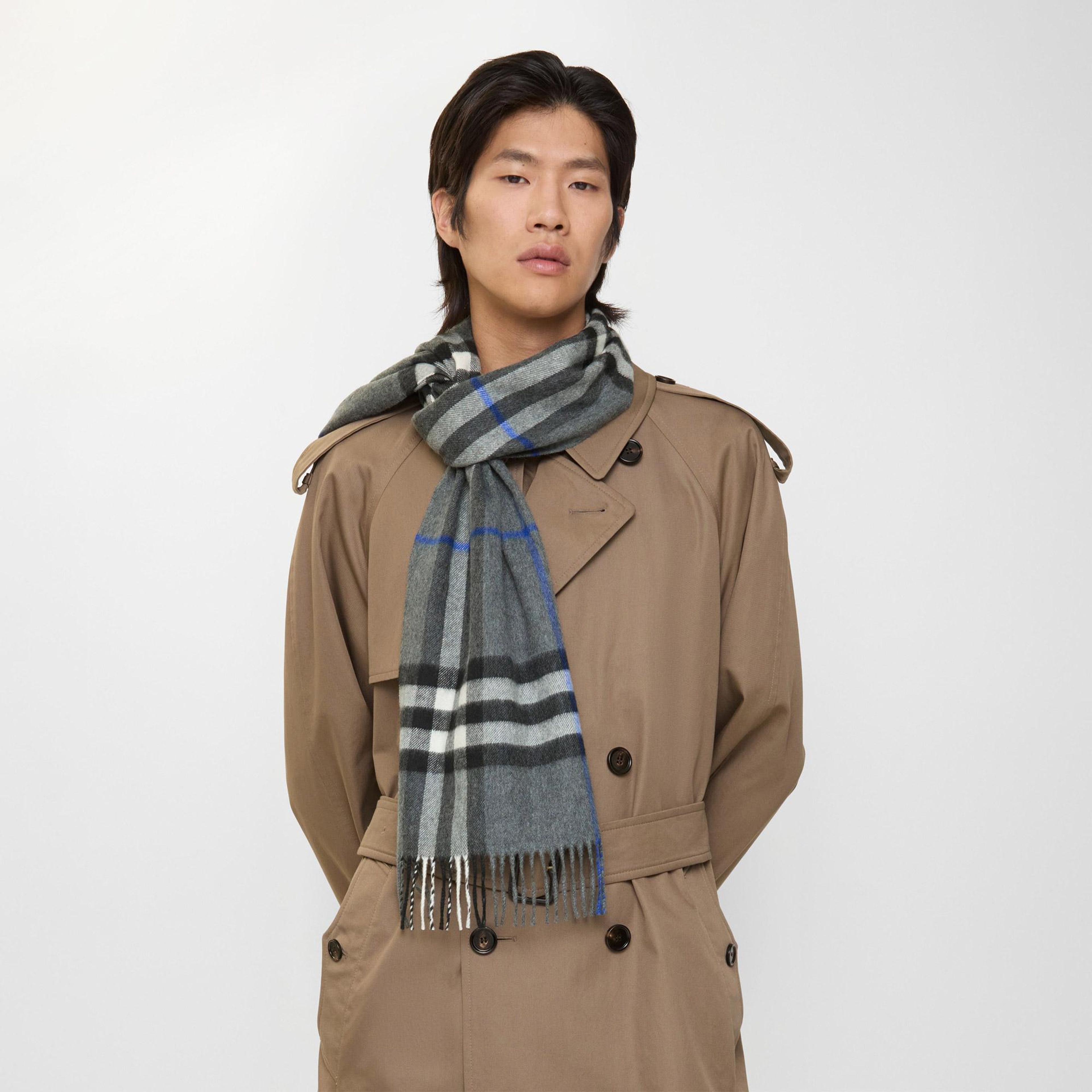 Burberry Giant Check Kadın Gri Atkı