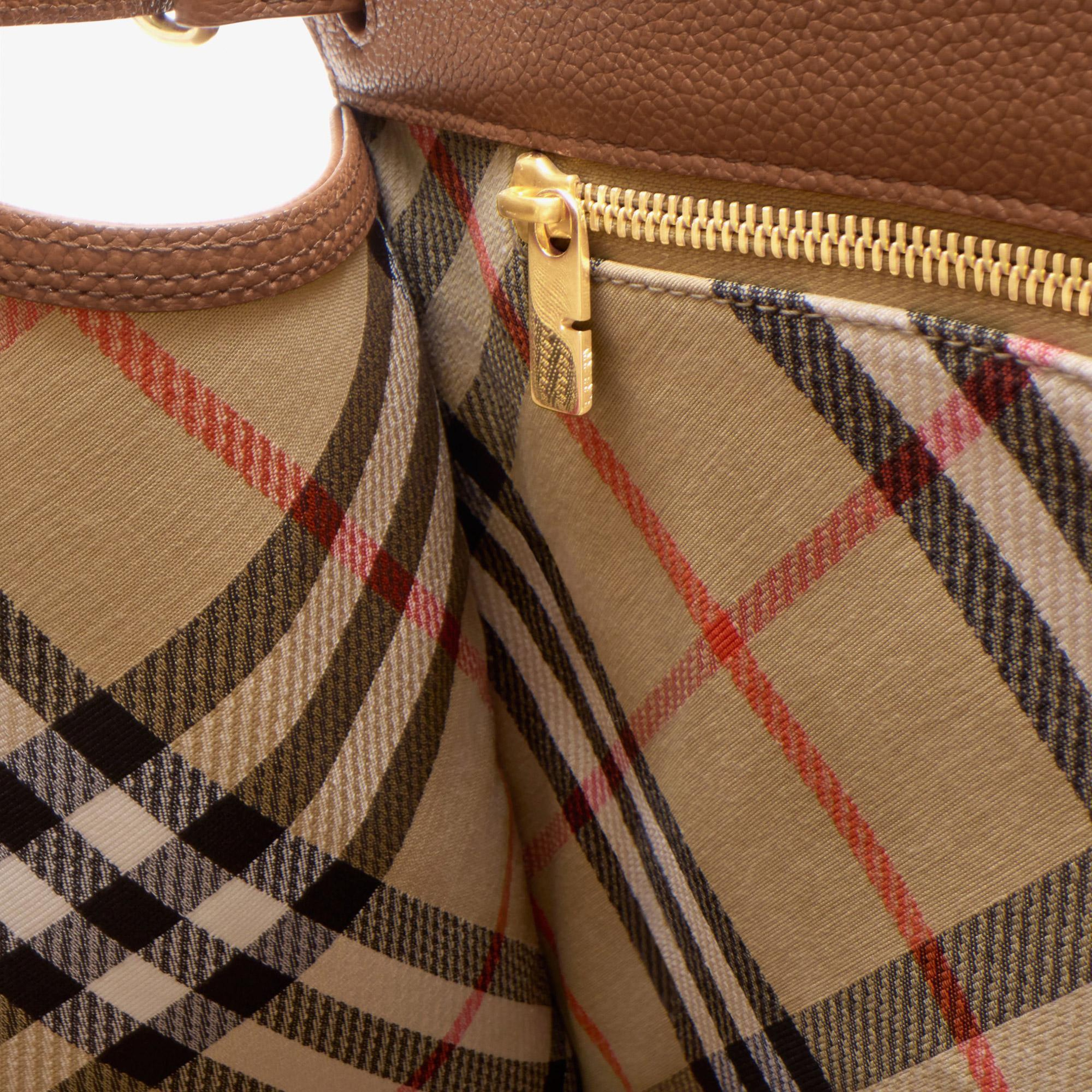 Burberry Medium Cotswolds Tote Kadın Kahverengi Çanta