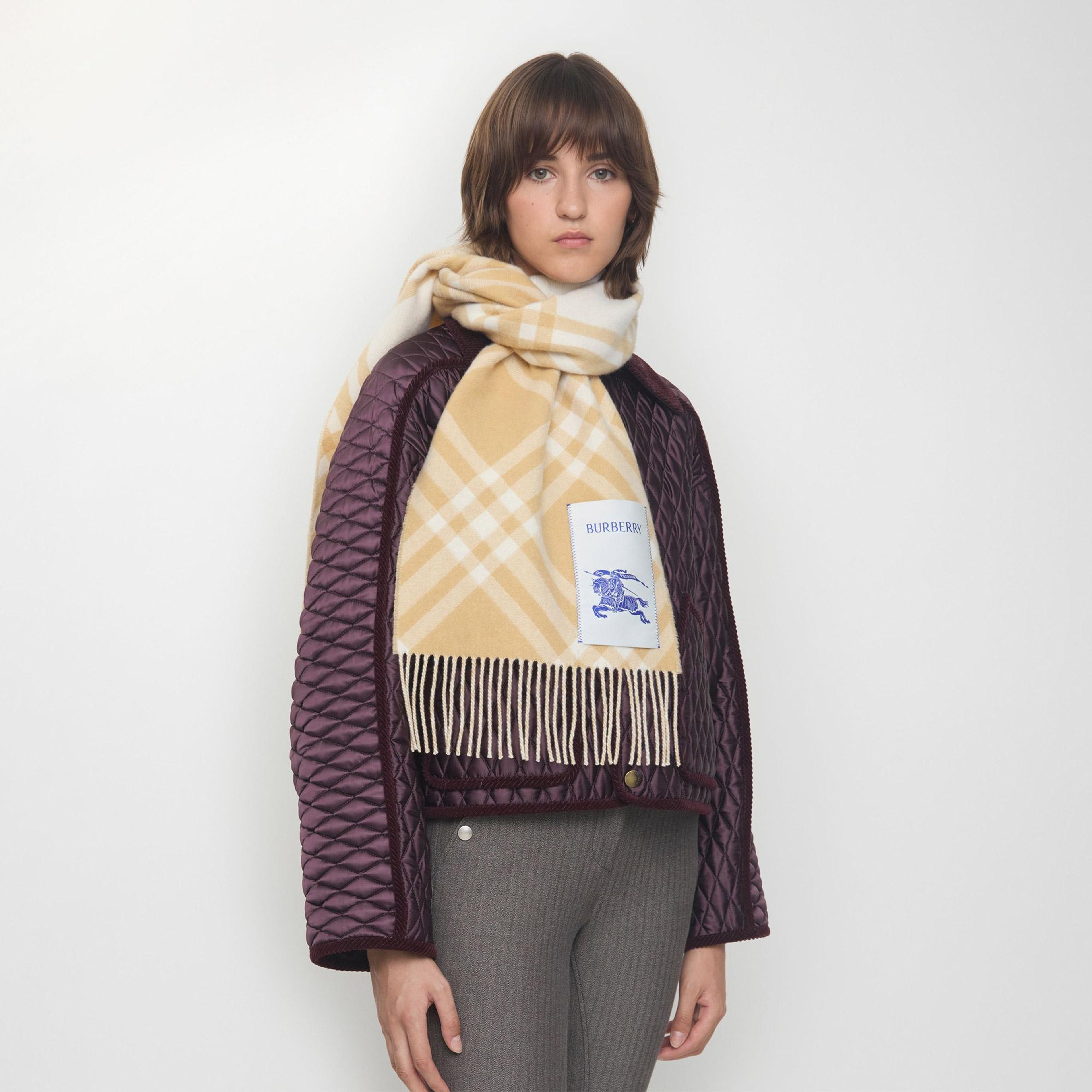 Burberry Tbar Bias Kadın Bej Atkı
