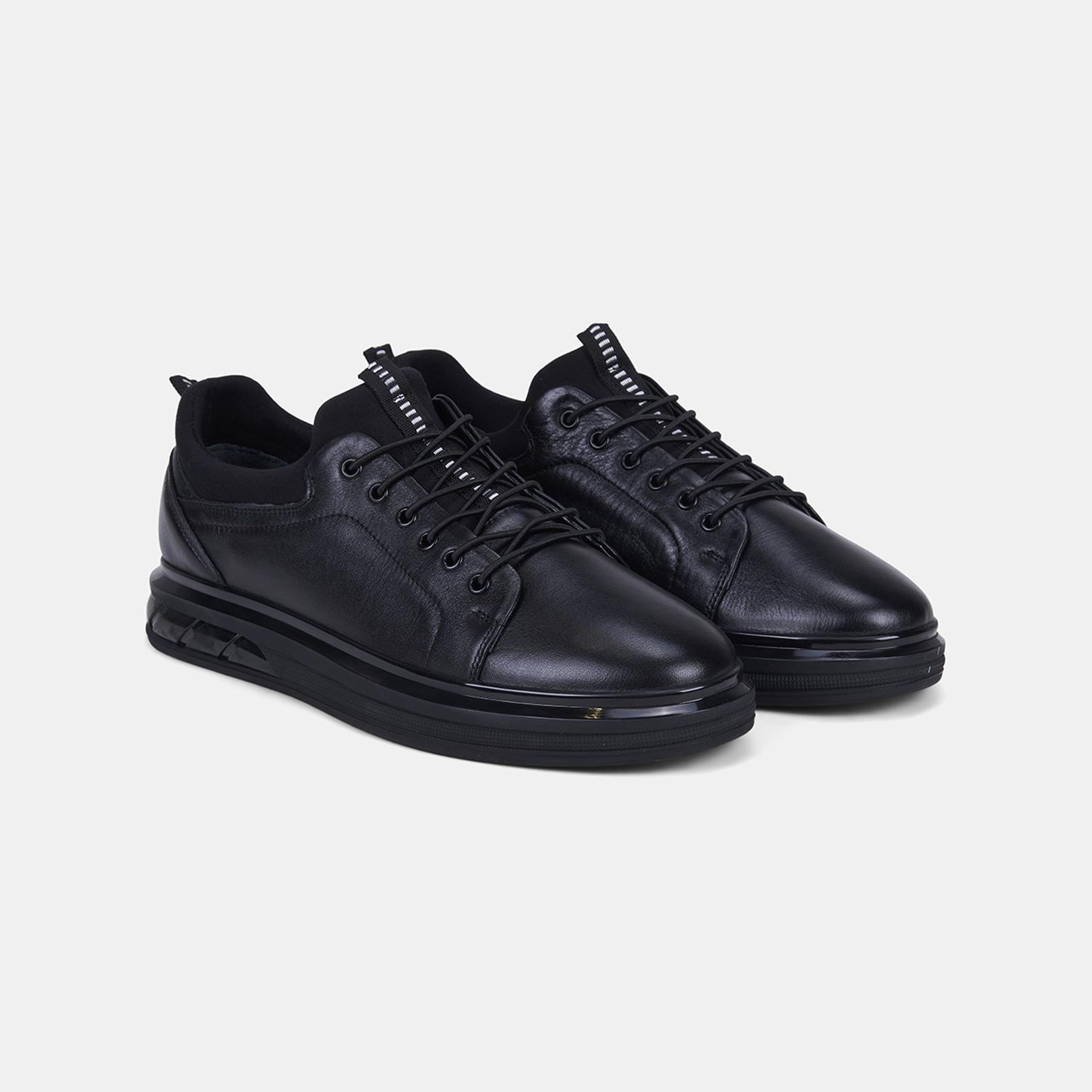 Erkek Siyah Lastik Bağcıklı Deri Sneaker