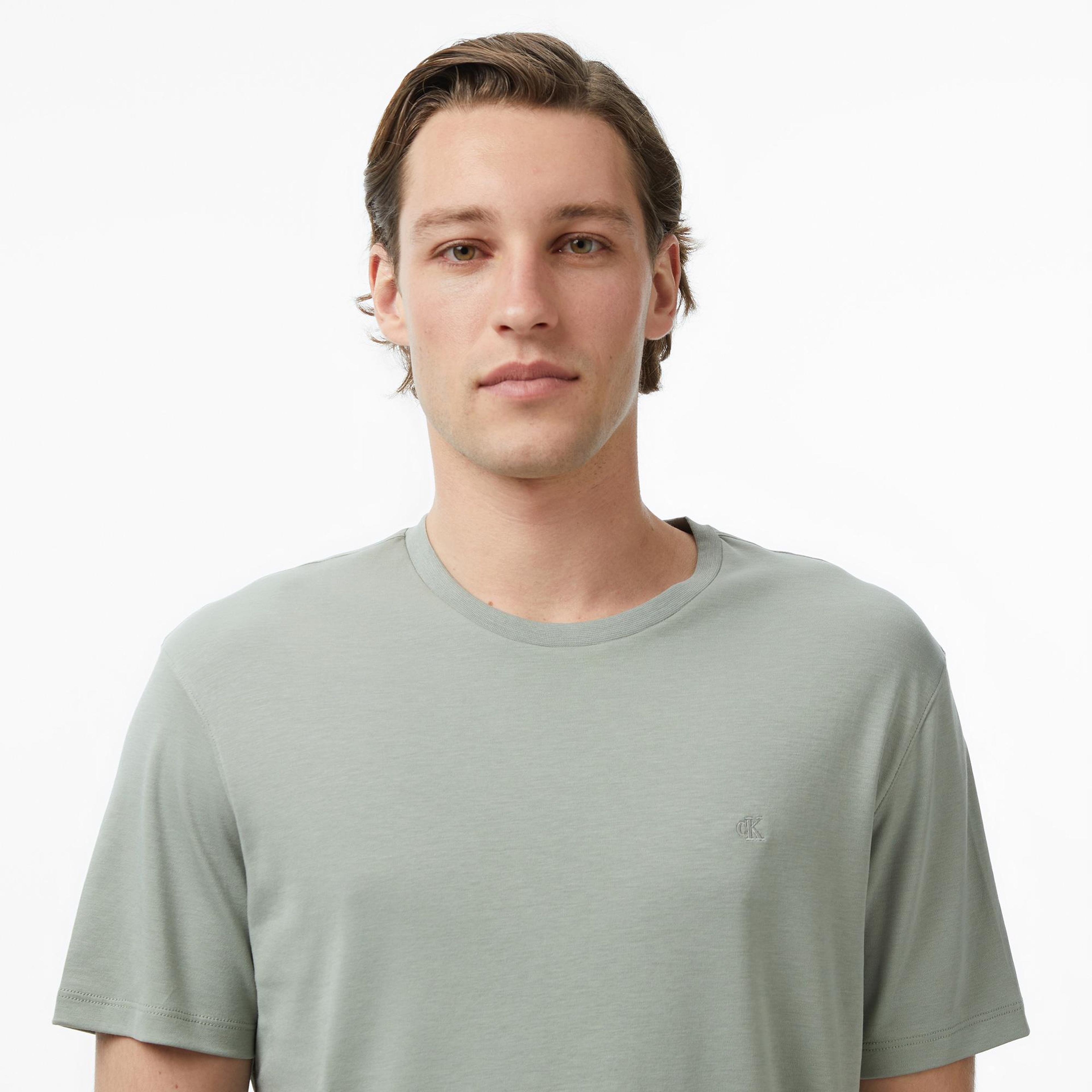 Calvin Klein Supima Chest Emblem Crewneck  Erkek Bej T-Shirt