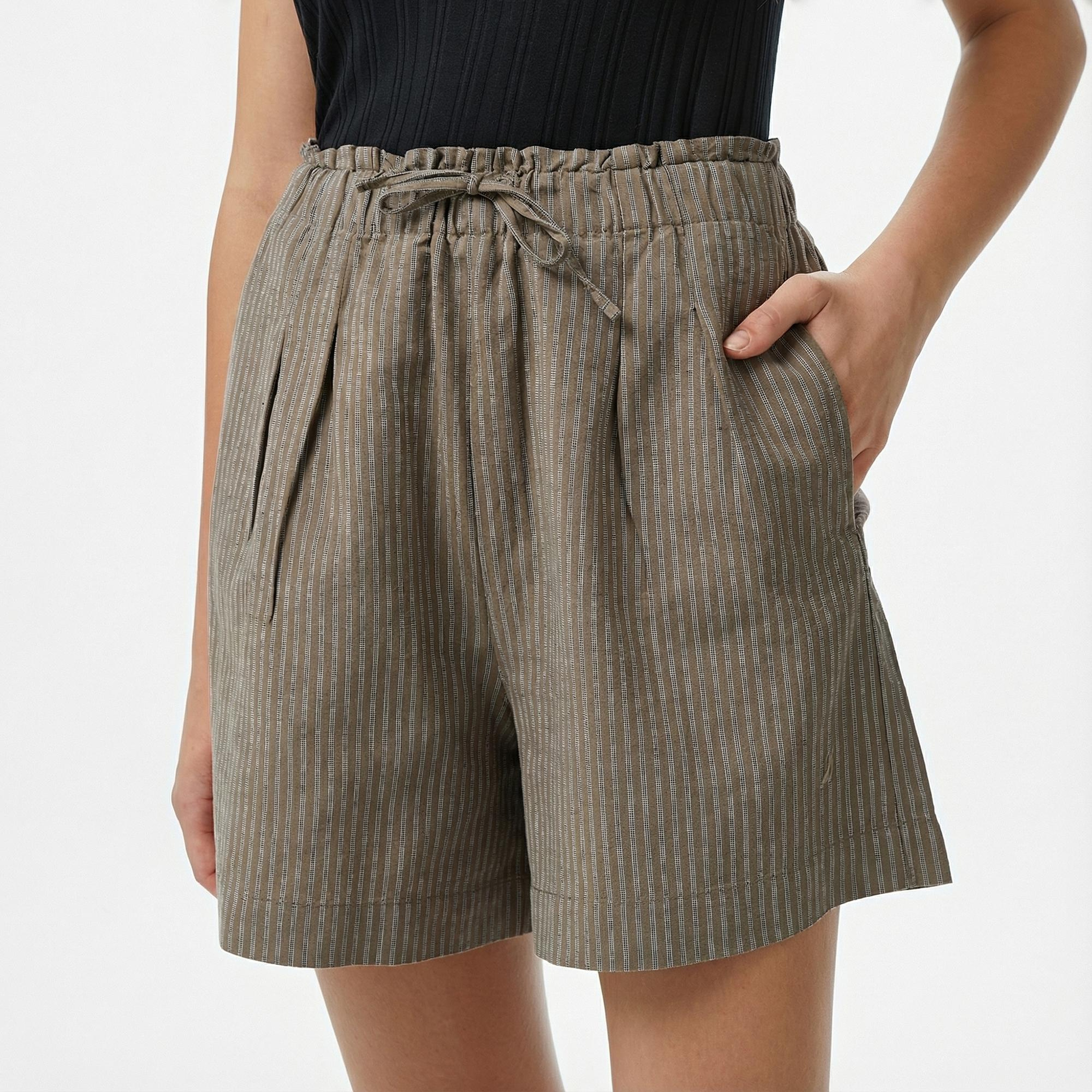 Nautica Kadın Kahverengi Relaxed Fit Çizgili Şort