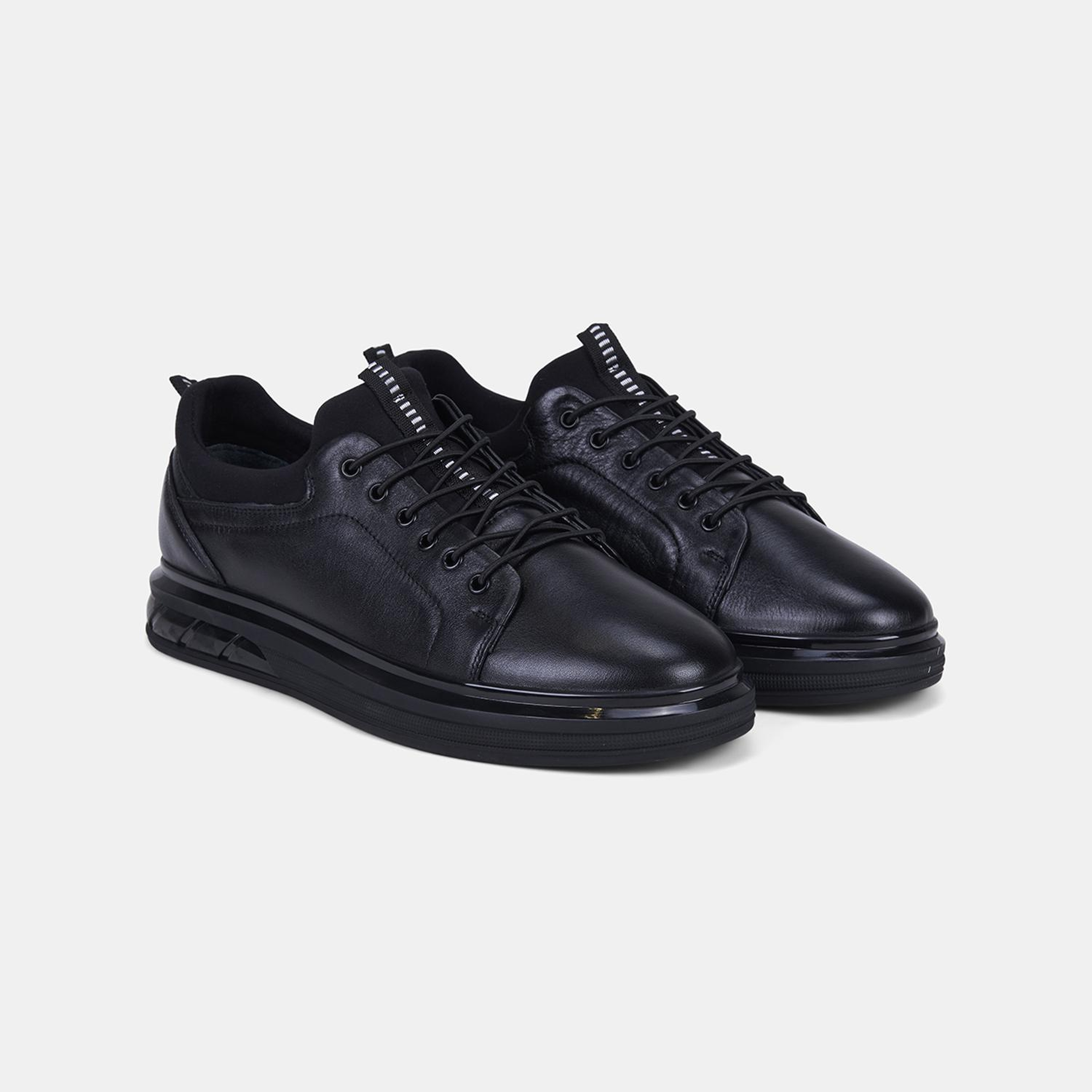 Erkek Siyah Lastik Bağcıklı Deri Sneaker