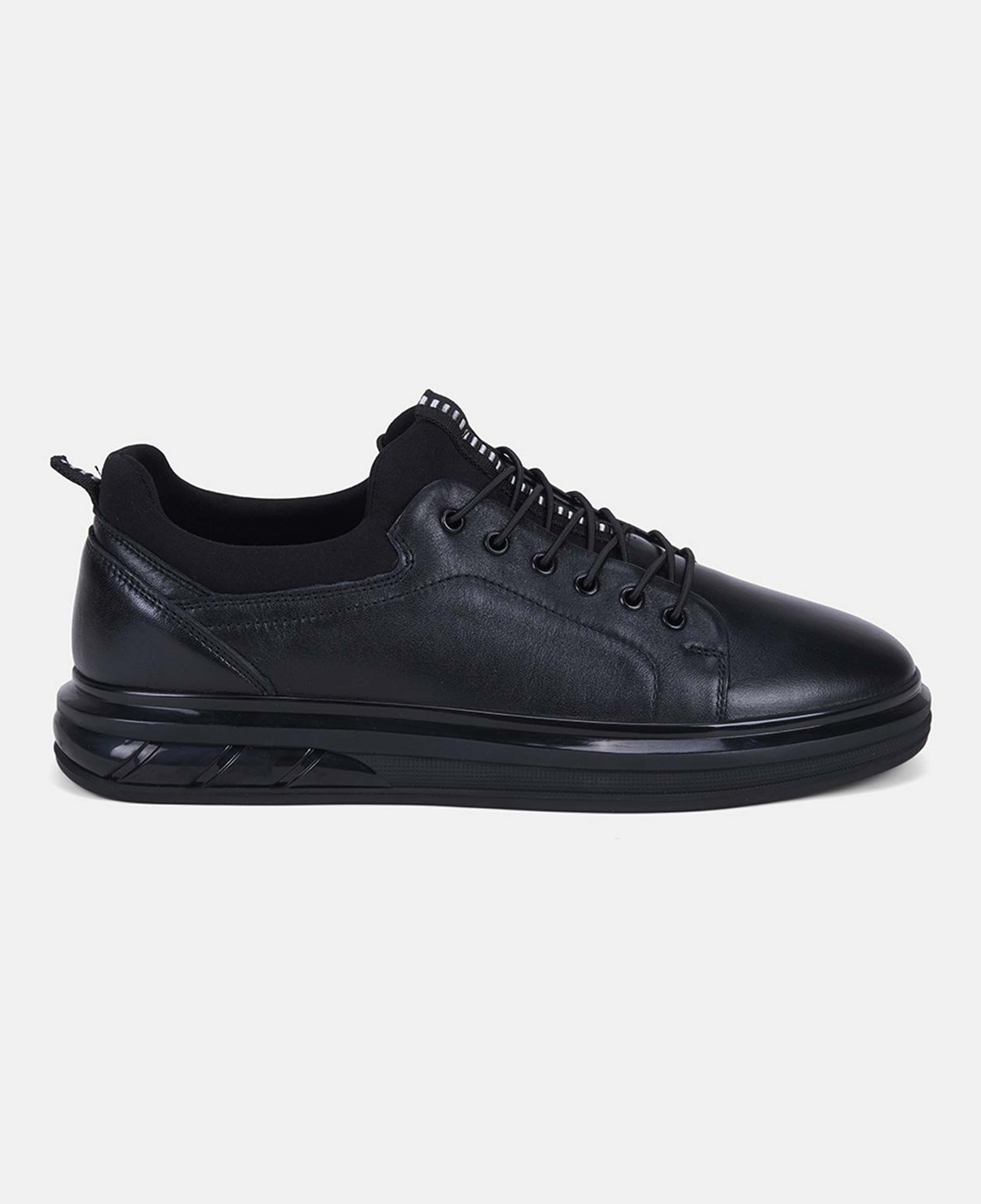 Erkek Siyah Lastik Bağcıklı Deri Sneaker