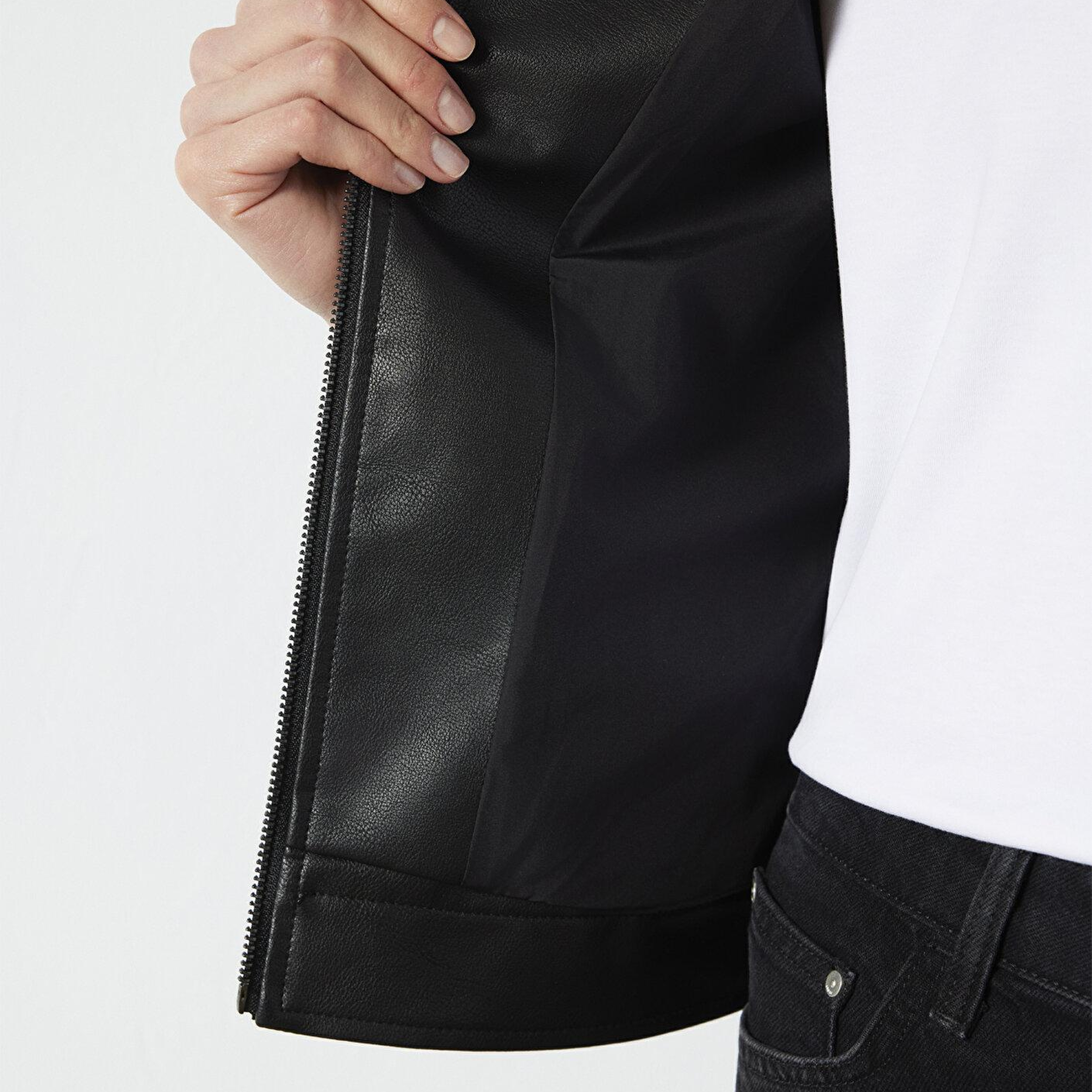 Mavi Siyah Suni Deri Ceket Fitted / Vücuda Oturan Kesim 1110598-900