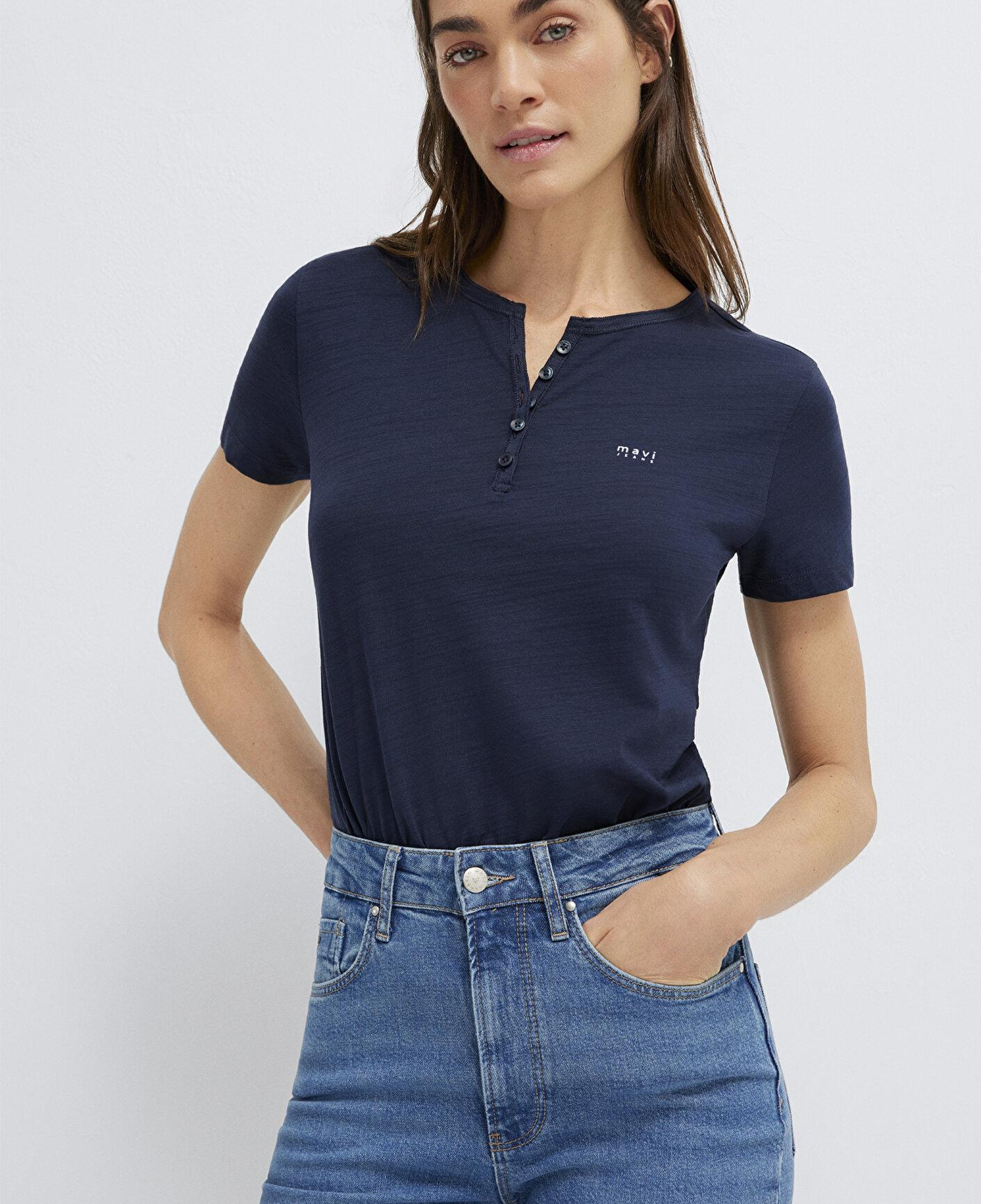 Mavi Mavi Logo Baskılı Lacivert Tişört Slim Fit / Dar Kesim 1613981-70490