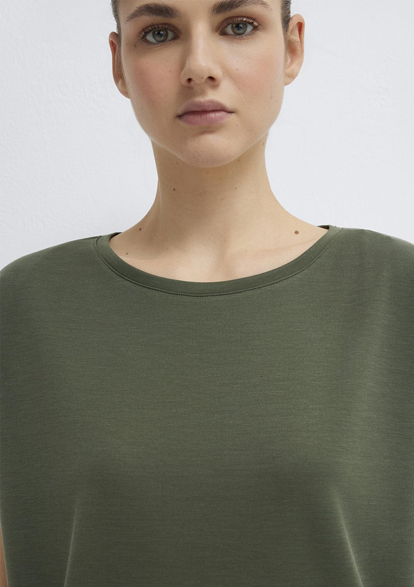 Mavi Soft-Premium Yeşil (TENCEL™) Liyosel Karışımlı Basic Tişört Loose Fit / Bol Rahat Kesim 167245-71551