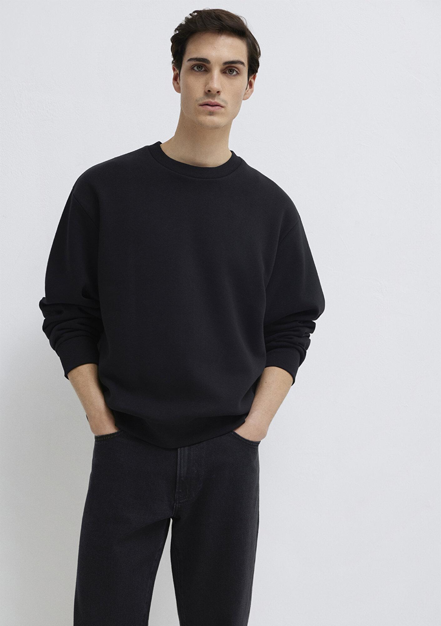 Mavi Bisiklet Yaka Siyah Basic Sweatshirt 0S10276-900