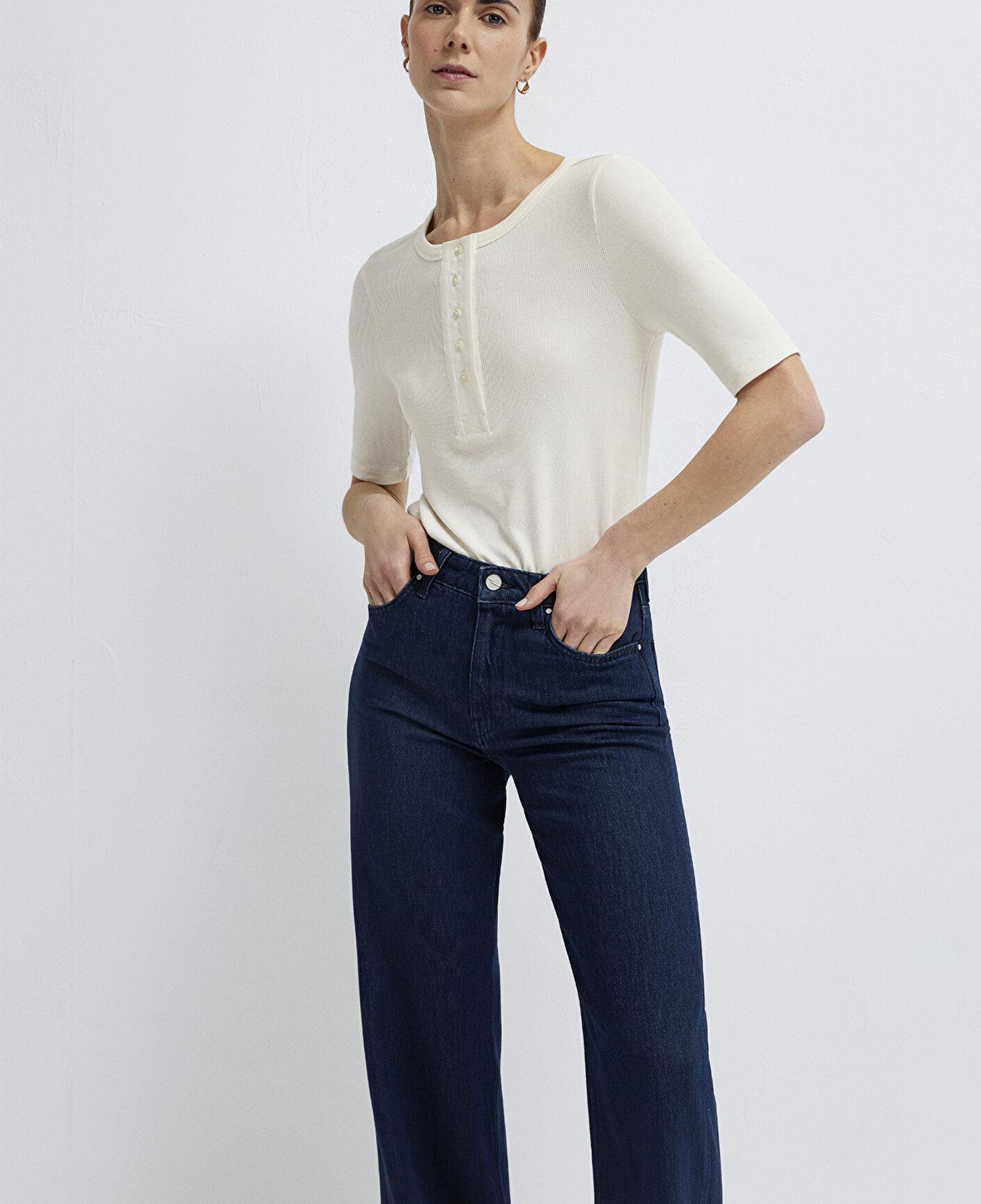 Mavi Düğmeli Ekru Tişört Semi Slim Fit / Yarı Dar Kesim 1614110-70048