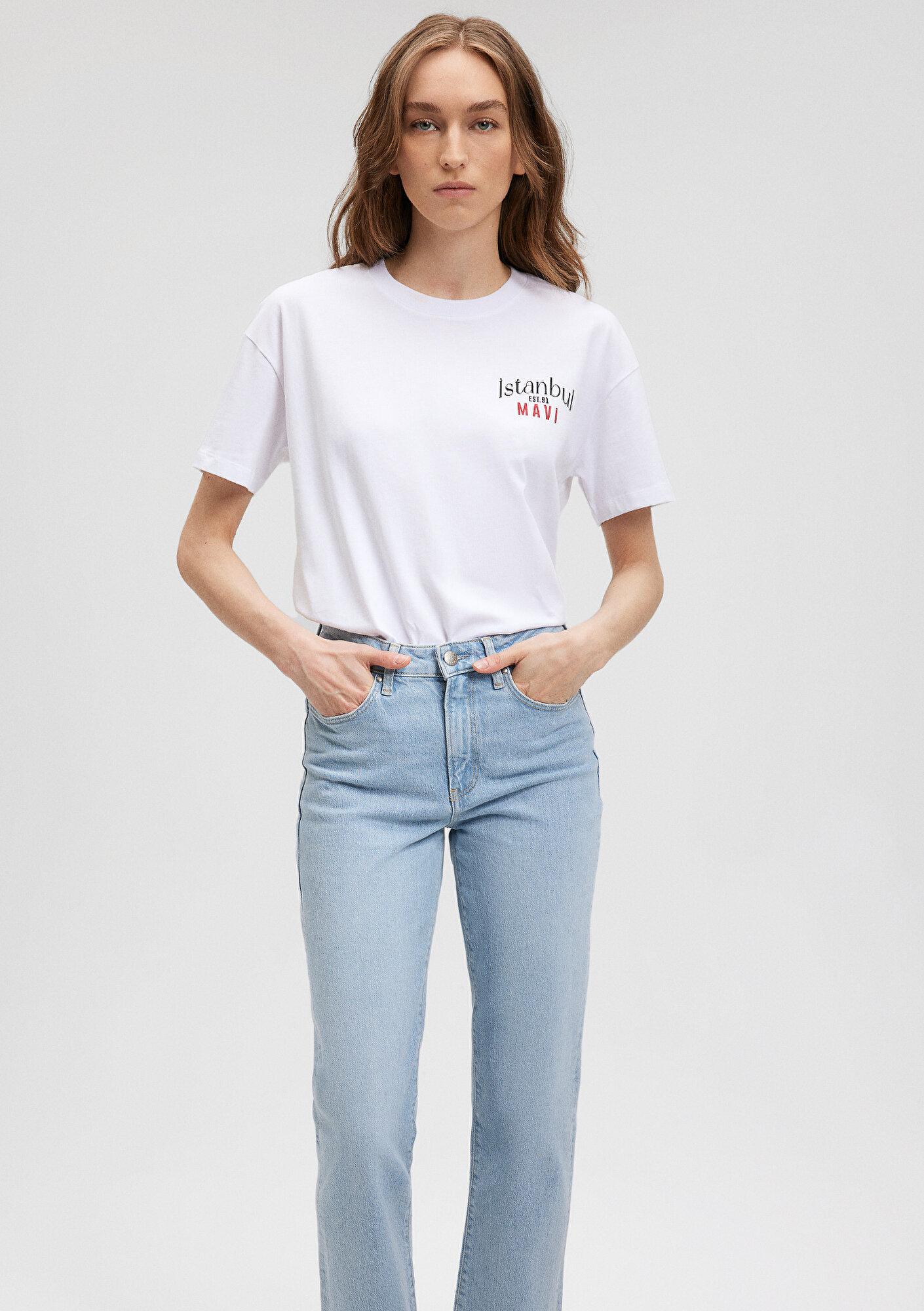 Mavi İstanbul Baskılı Beyaz Tişört Loose Fit / Bol Rahat Kesim 1612843-620