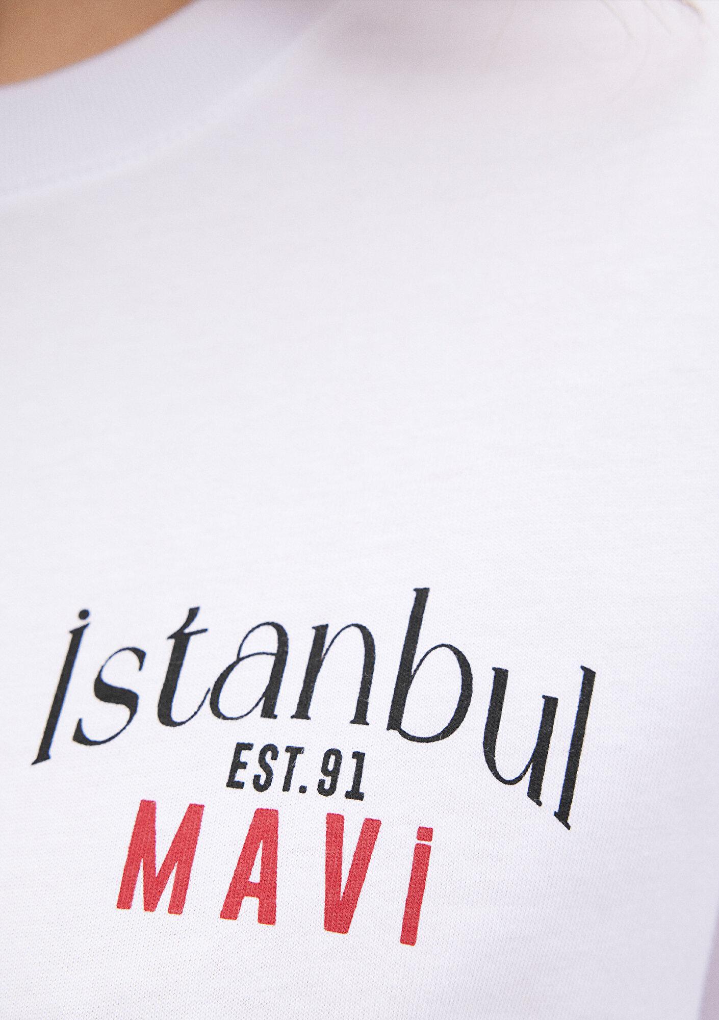 Mavi İstanbul Baskılı Beyaz Tişört Loose Fit / Bol Rahat Kesim 1612843-620