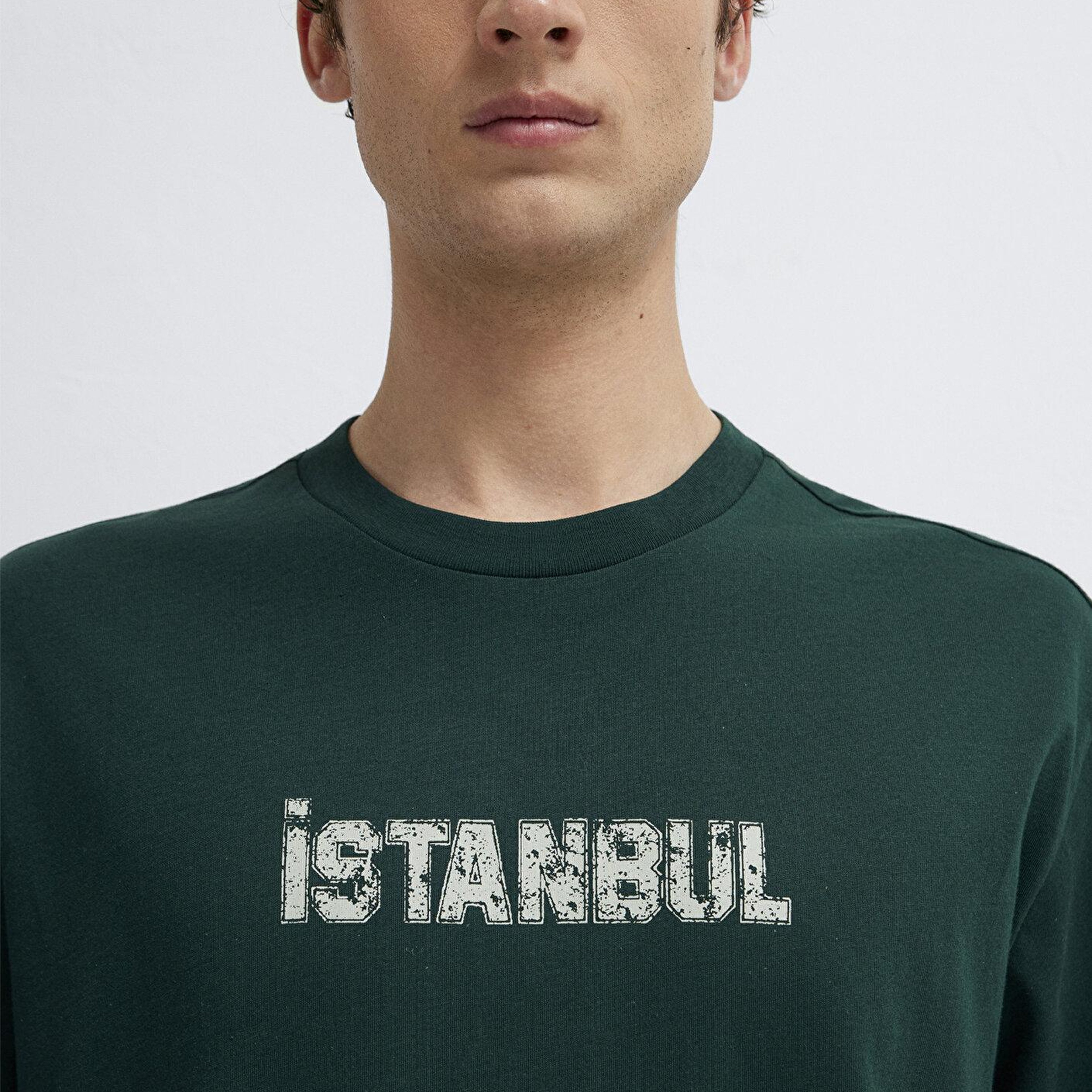 Mavi İstanbul Baskılı Yeşil Tişört Loose Fit / Bol Rahat Kesim 0613593-85173