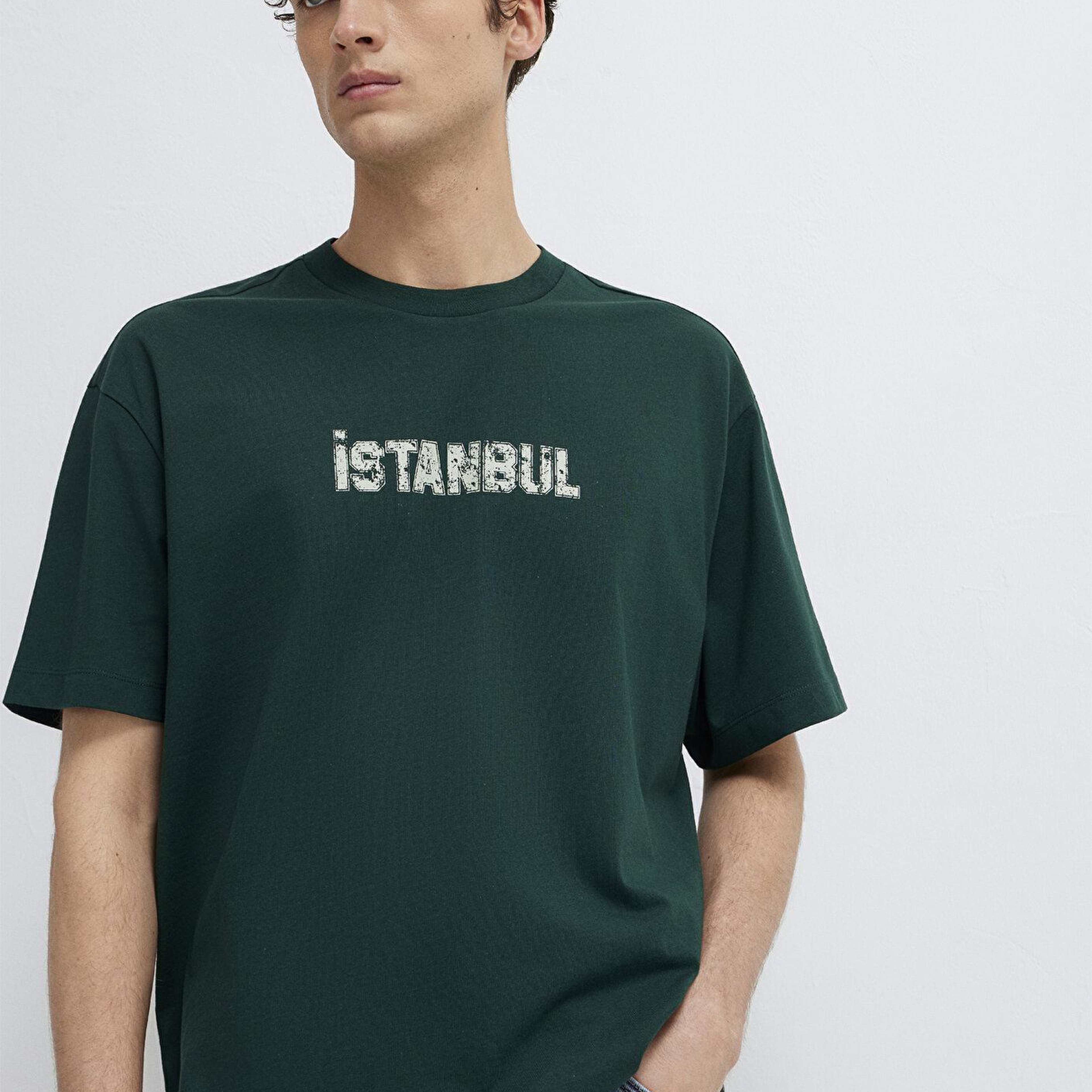 Mavi İstanbul Baskılı Yeşil Tişört Loose Fit / Bol Rahat Kesim 0613593-85173