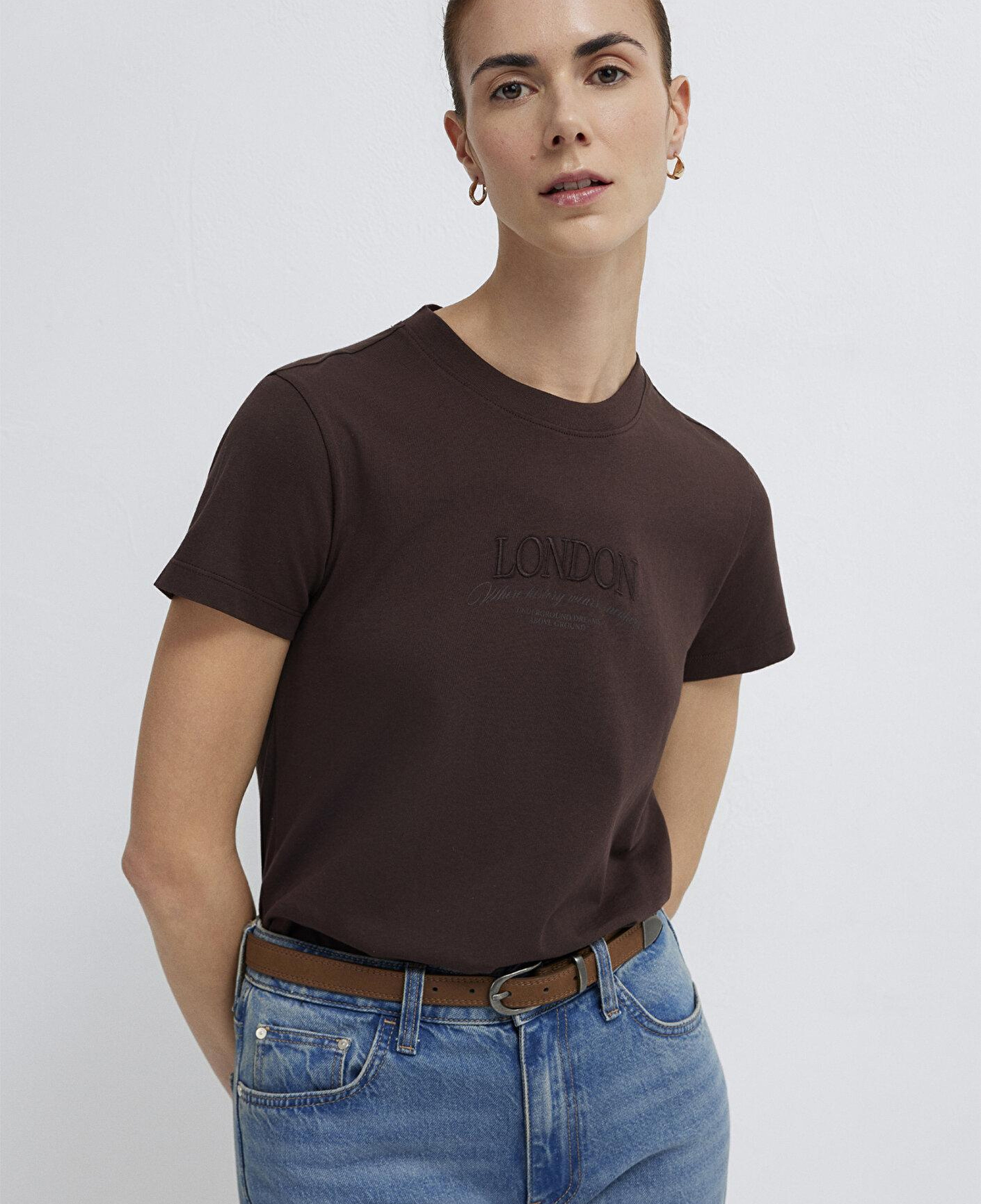 Mavi London Baskılı Kahverengi Tişört Slim Fit / Dar Kesim 1614261-70240