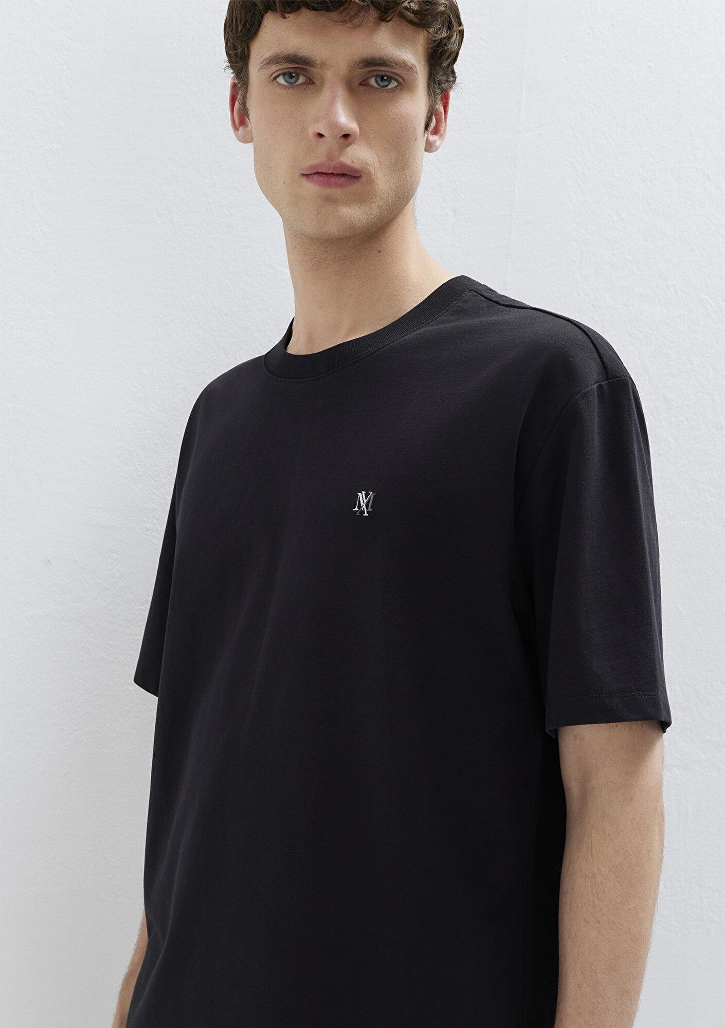 Mavi Mavi Mühür Logo Nakışlı Siyah Tişört Loose Fit / Bol Rahat Kesim 0613436-900