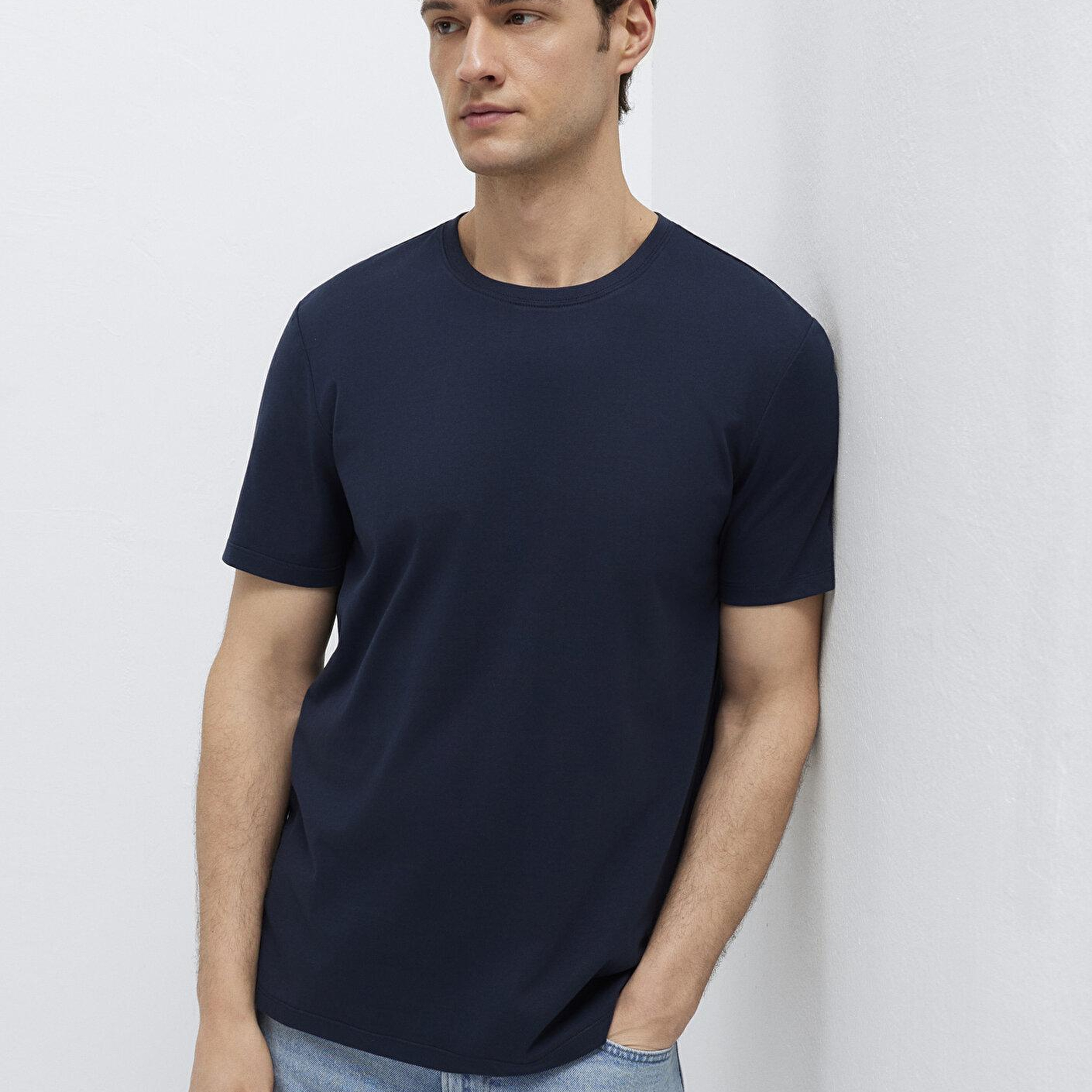 Mavi Lacivert Basic Tişört Slim Fit / Dar Kesim 0613437-70490
