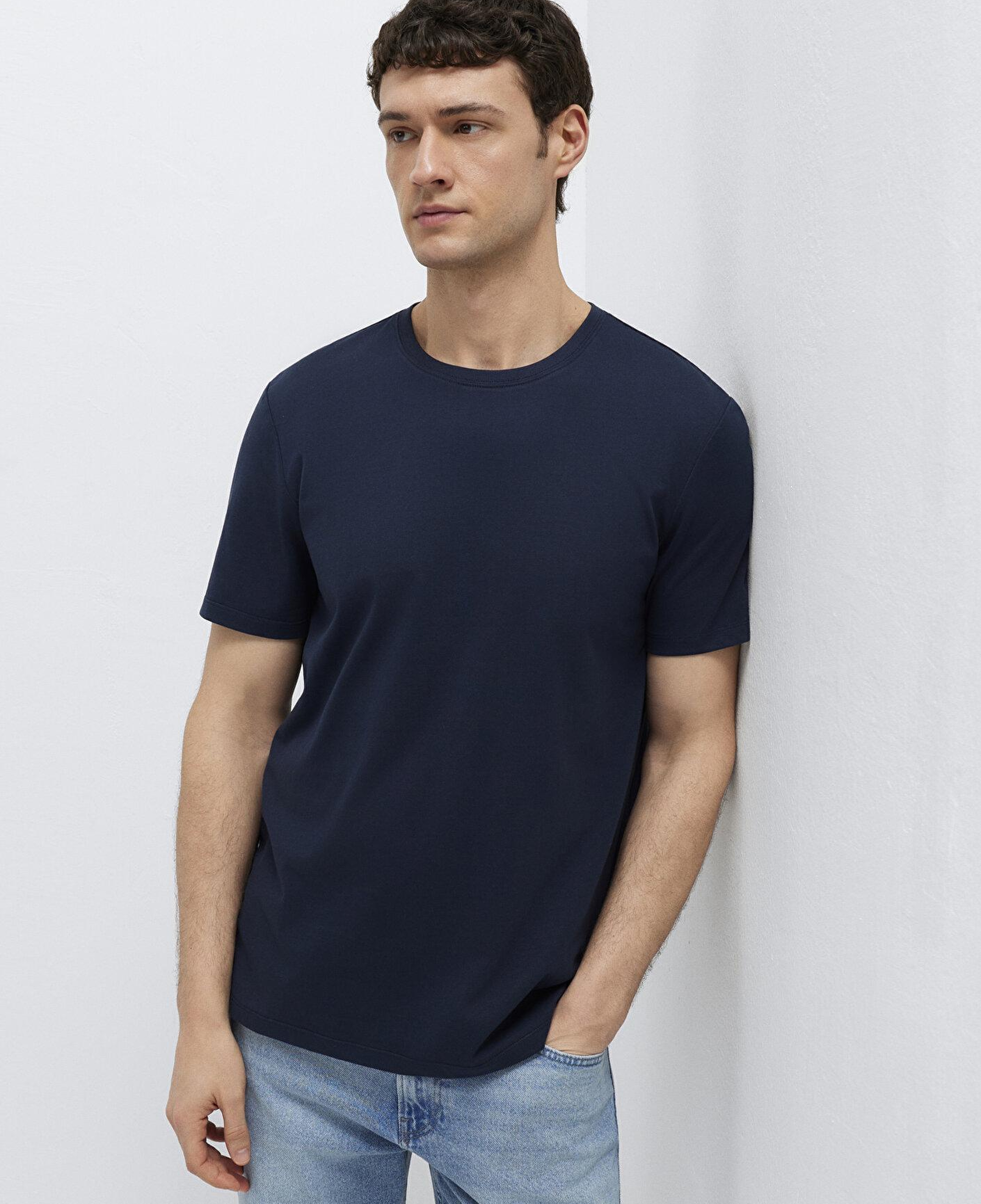 Mavi Lacivert Basic Tişört Slim Fit / Dar Kesim 0613437-70490