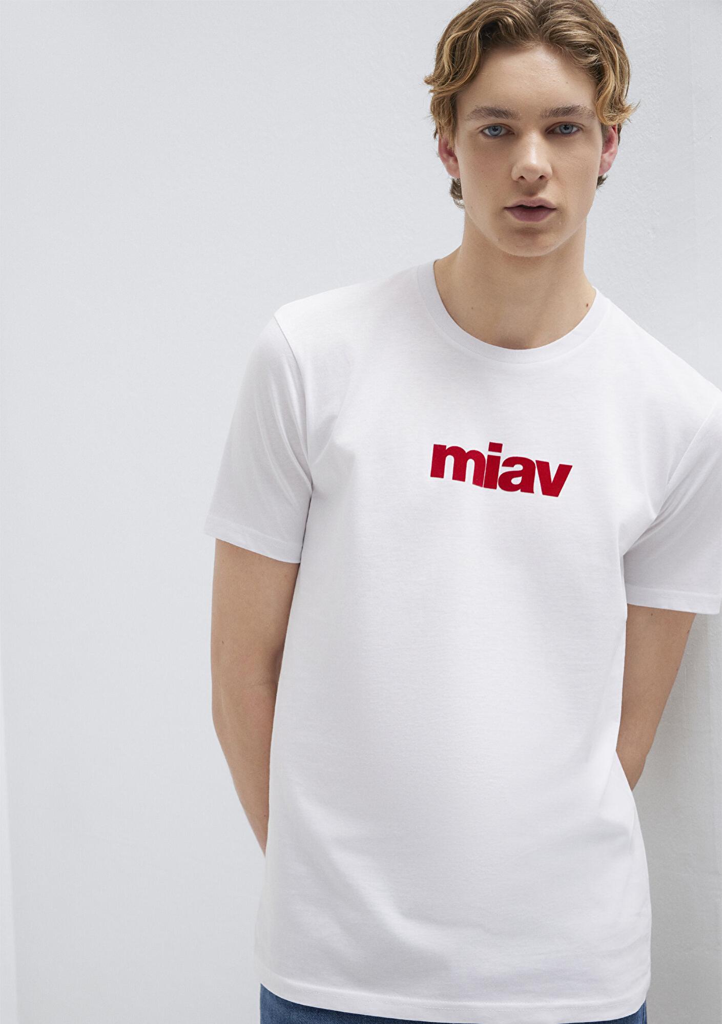 Mavi Kırmızı Miav Baskılı Beyaz Tişört Regular Fit / Normal Kesim 067153-622