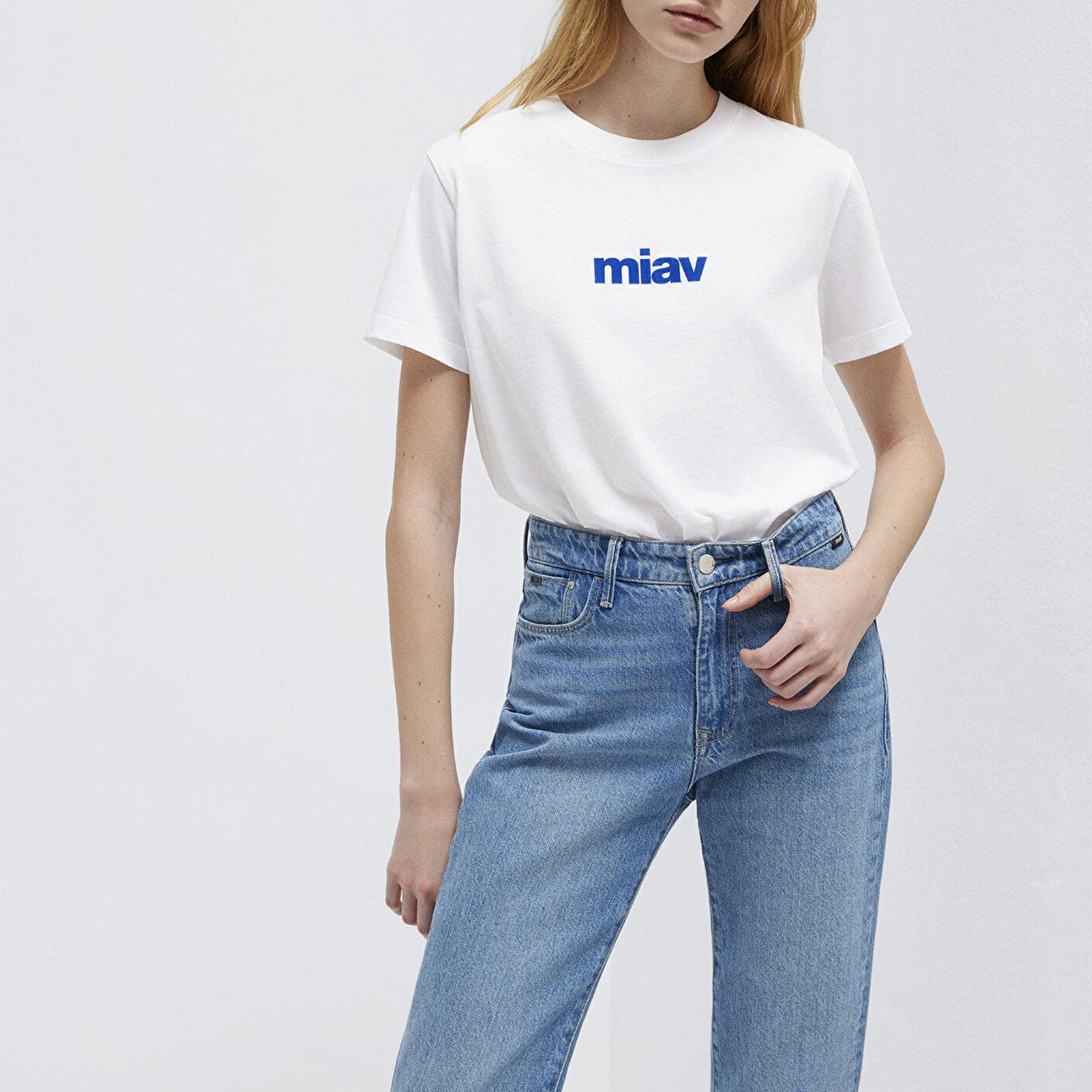 Mavi Miav Baskılı Beyaz Tişört Regular Fit / Normal Kesim 1610622-620