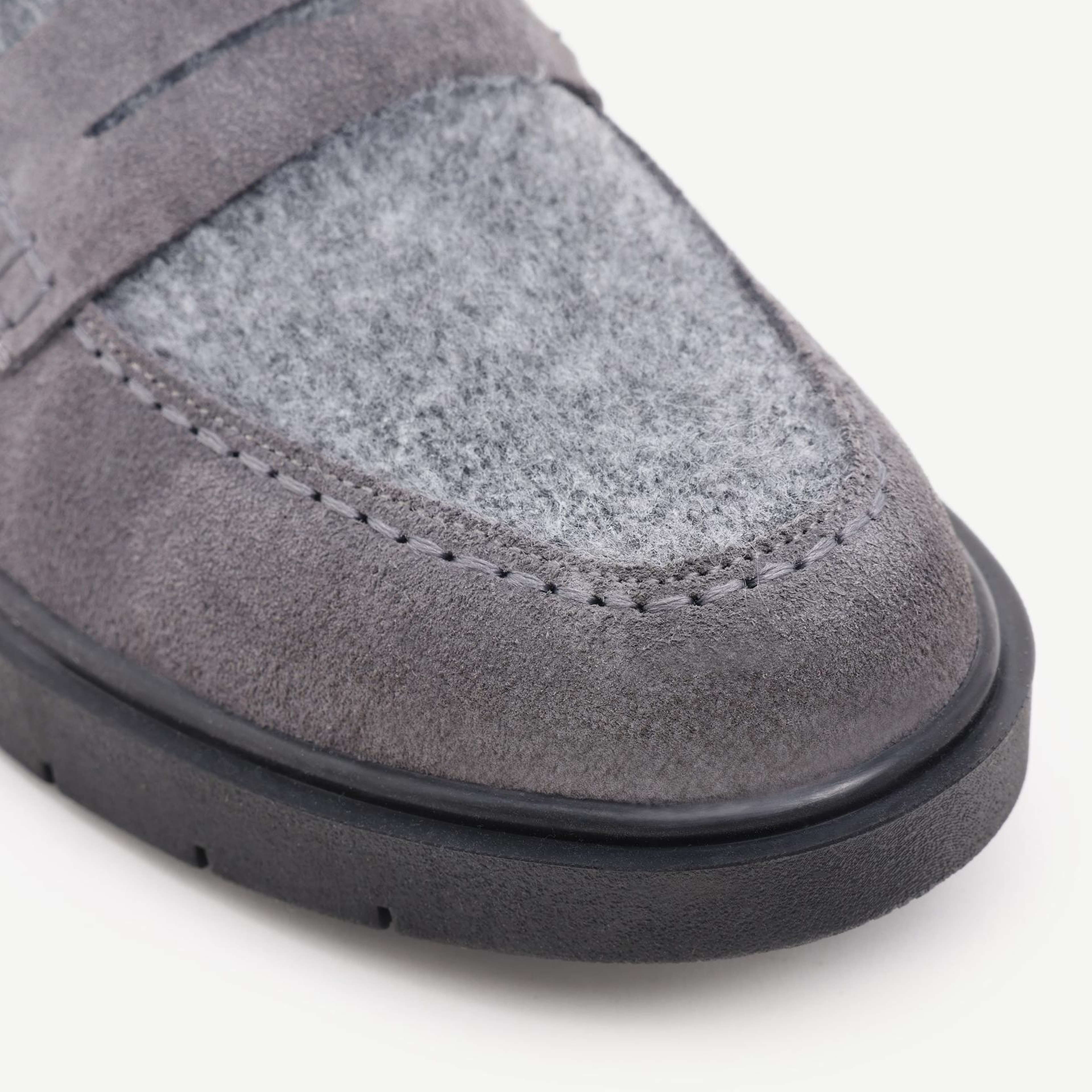 YARGICI Keçe Detaylı Deri Loafer