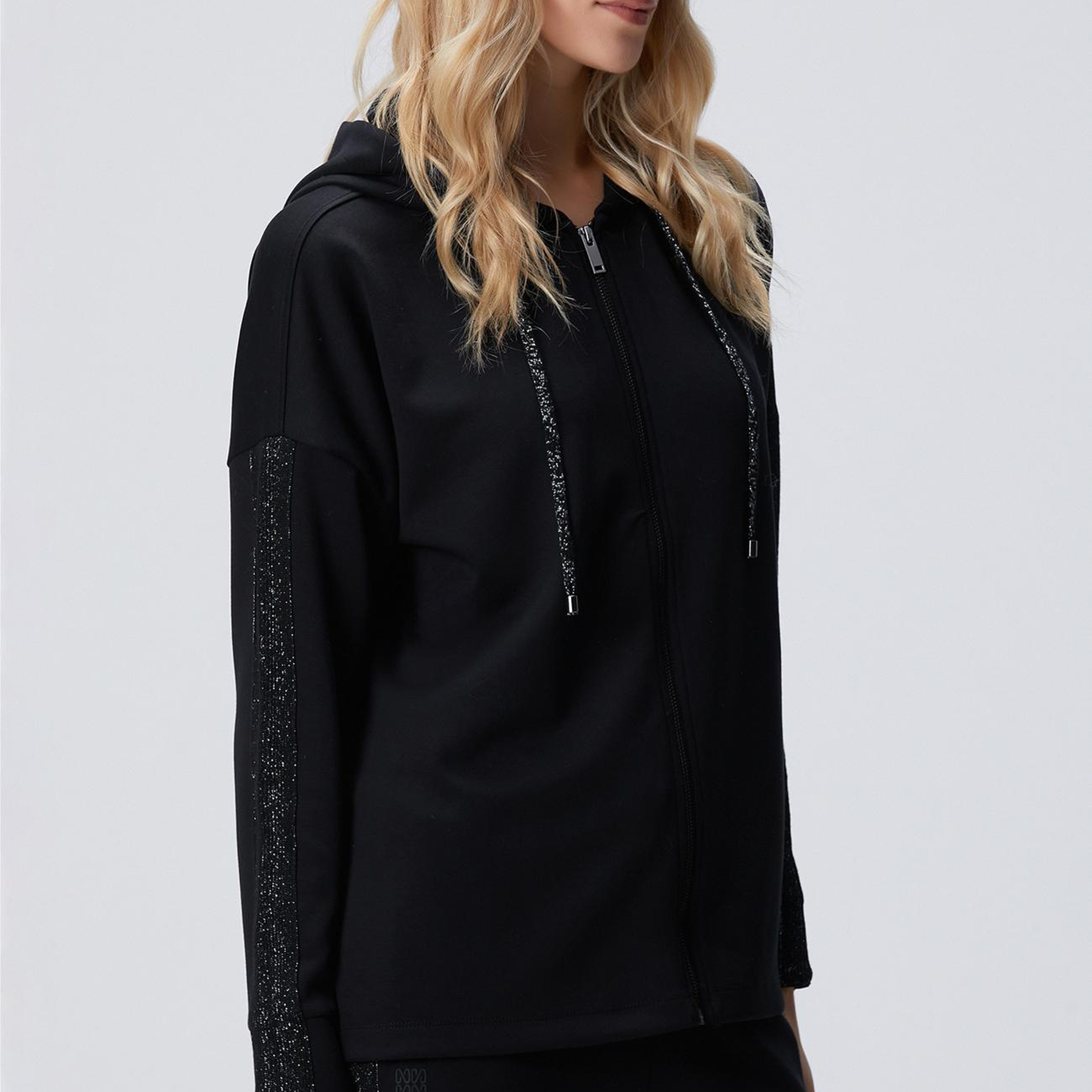 Network Kadın Siyah Kapüşonlu Triko Garnili Sweatshirt