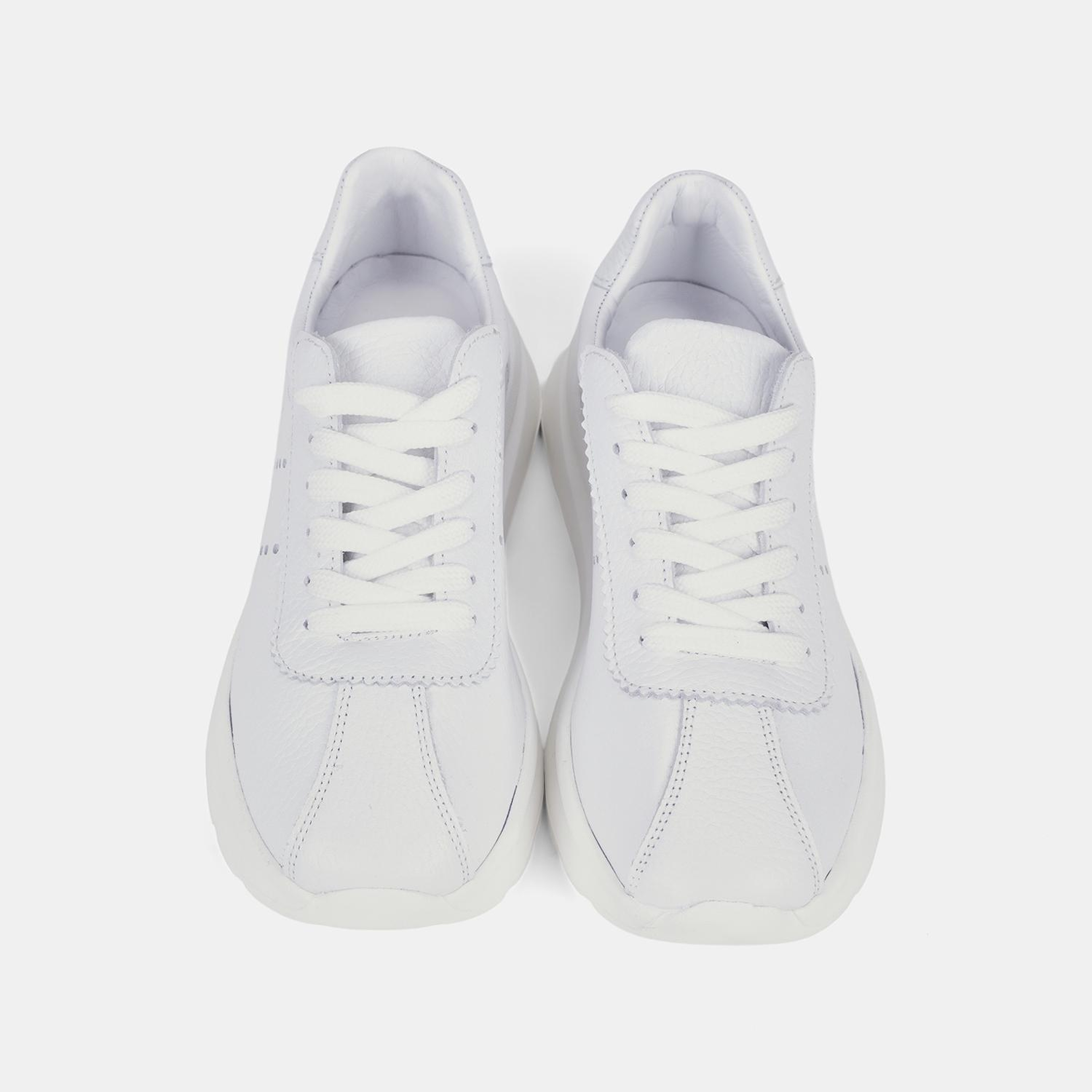 Kadın Beyaz Bağcıklı Kalın Tabanlı Deri Sneaker
