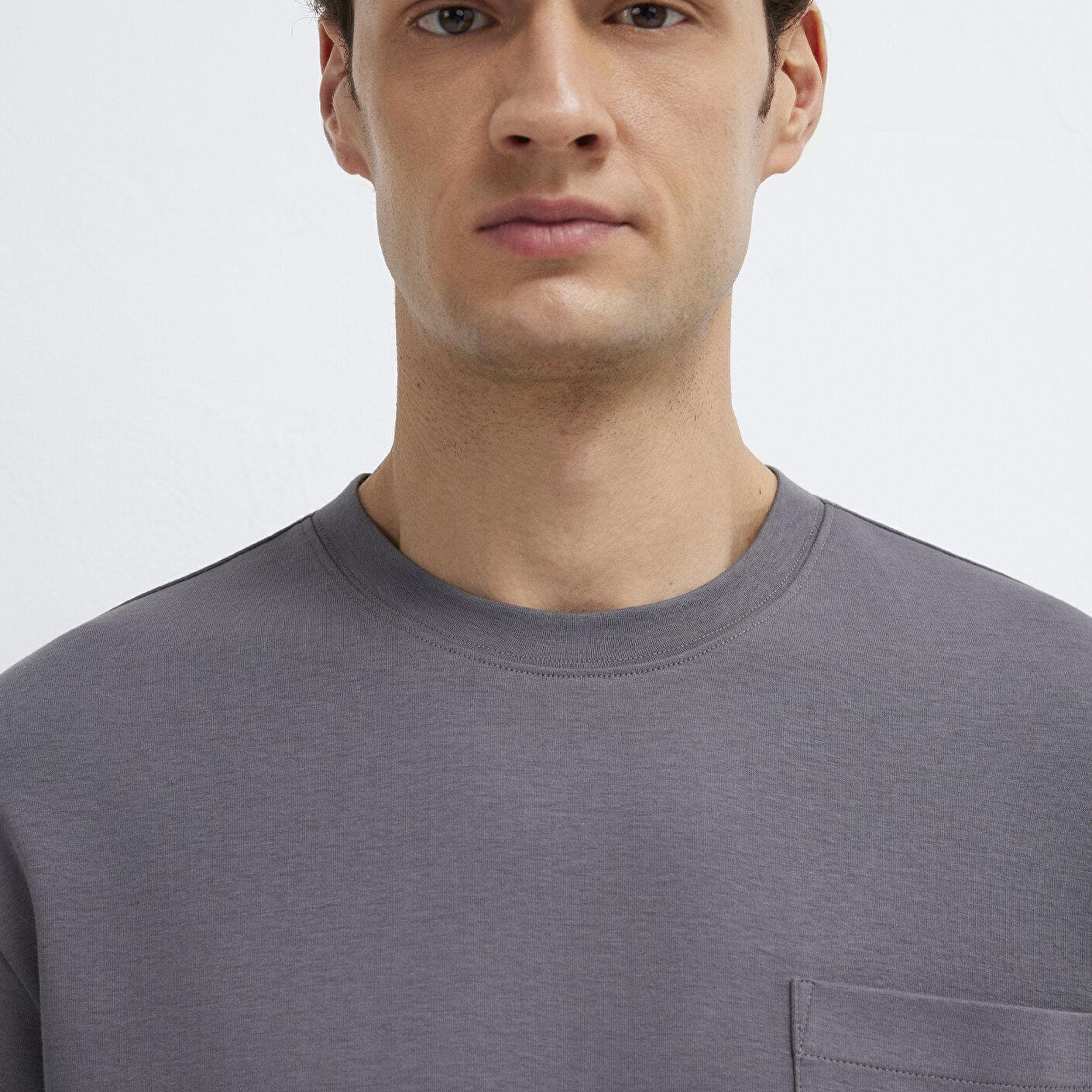 Mavi Cepli Antrasit Basic Tişört Loose Fit / Bol Rahat Kesim 0613339-90721