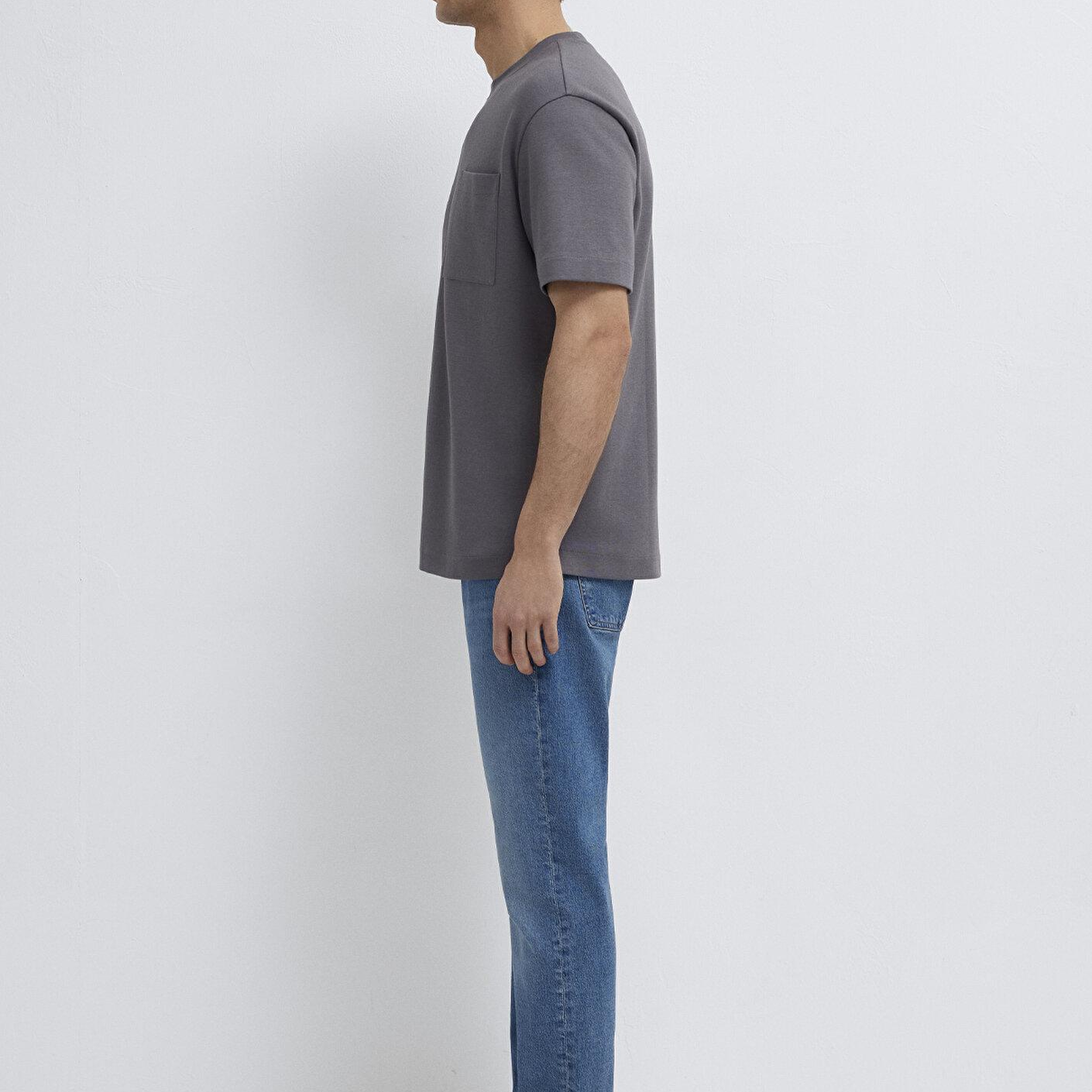 Mavi Cepli Antrasit Basic Tişört Loose Fit / Bol Rahat Kesim 0613339-90721