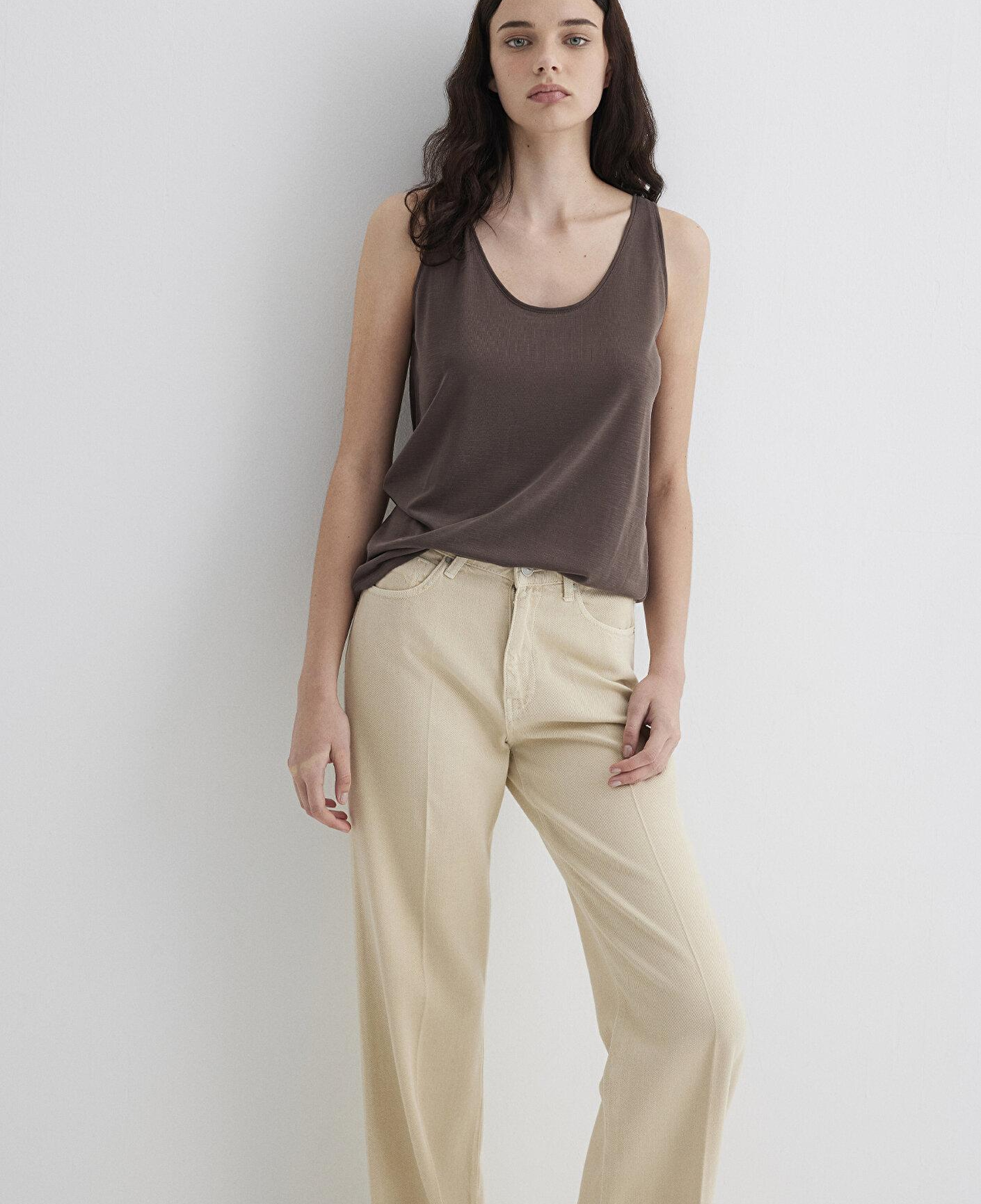 Mavi Soft-Premium Kahverengi (TENCEL™) Modal Karışımlı Atlet Slim Fit / Dar Kesim 1613216-87537