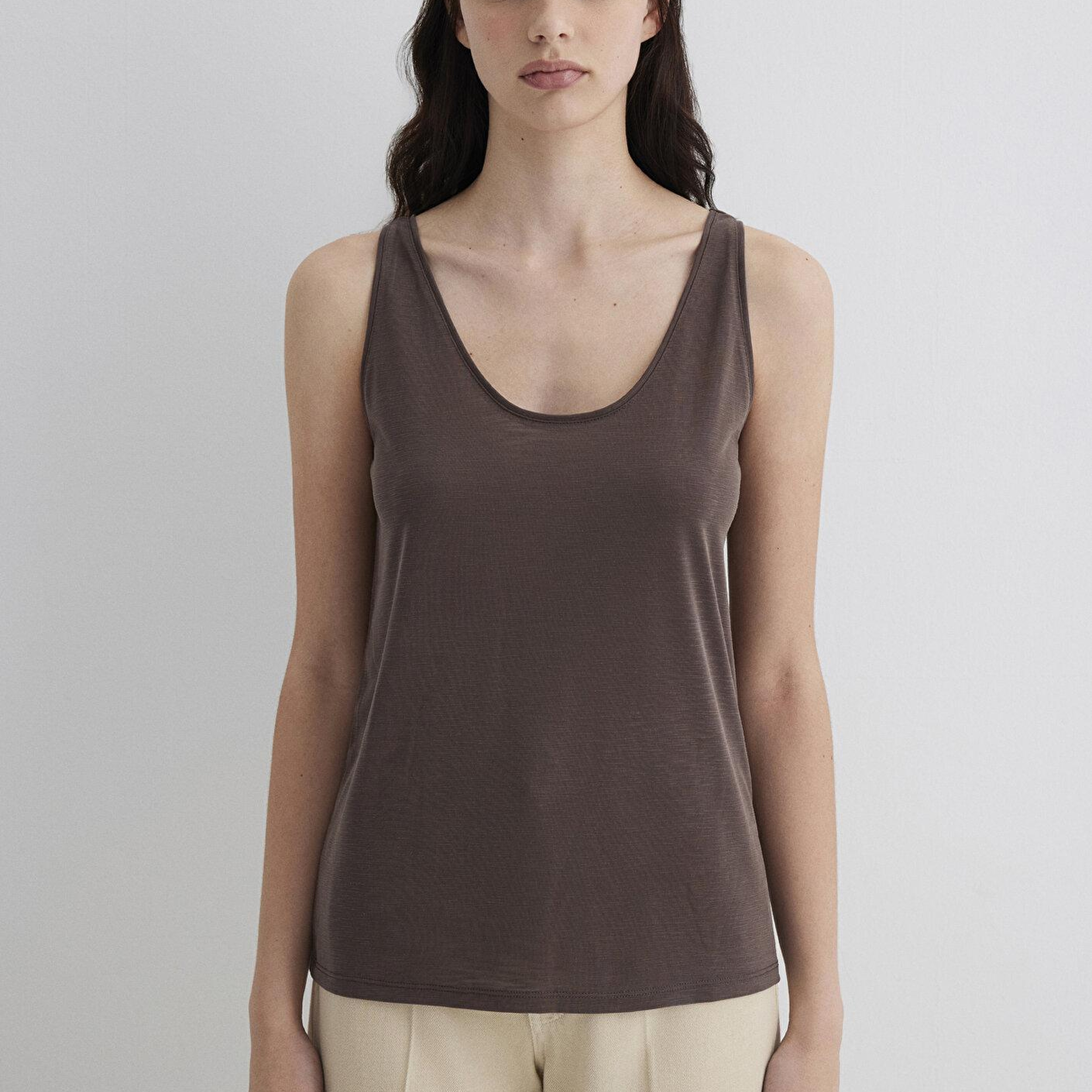 Mavi Soft-Premium Kahverengi (TENCEL™) Modal Karışımlı Atlet Slim Fit / Dar Kesim 1613216-87537