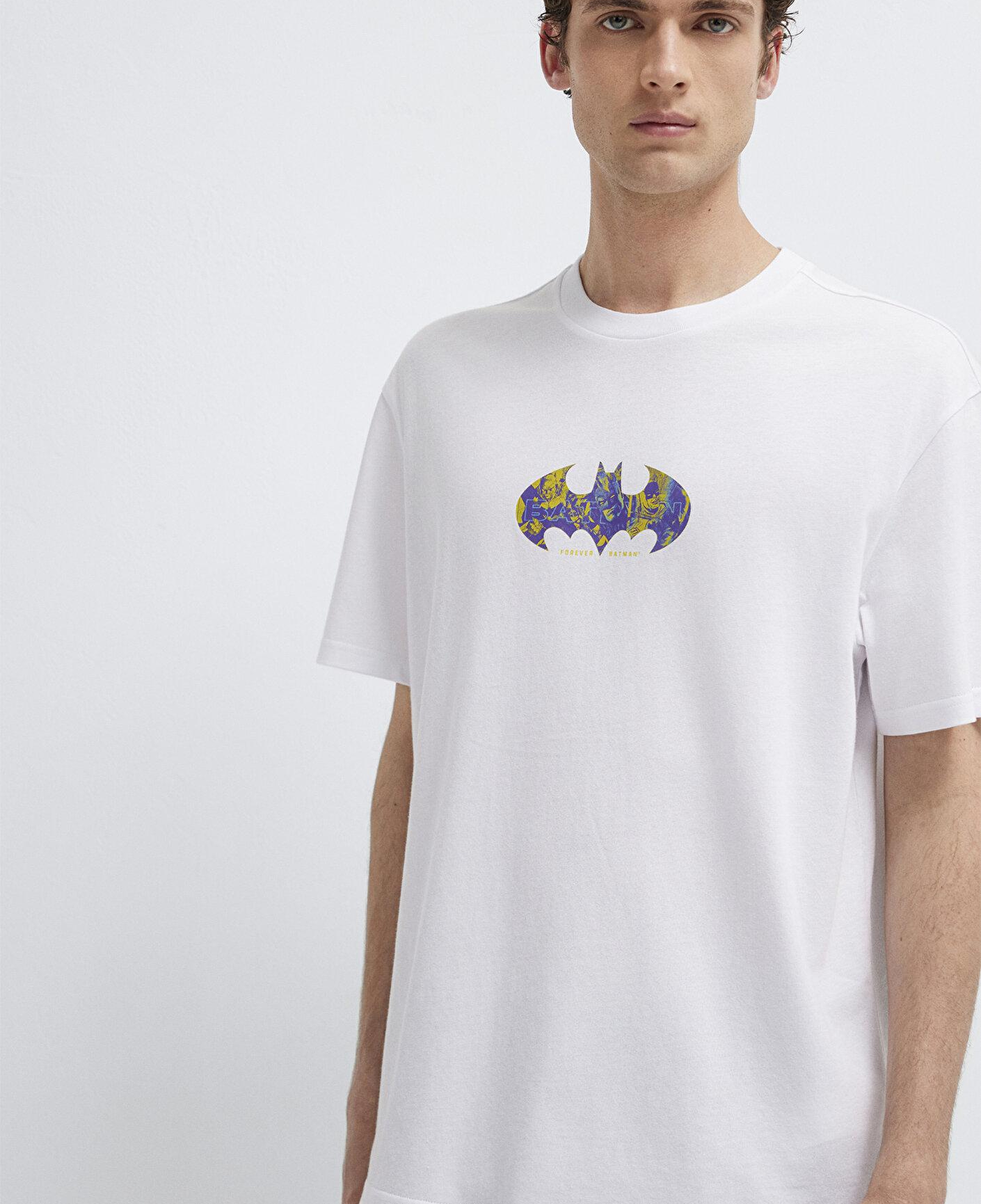 Mavi Batman Baskılı Beyaz Tişört Loose Fit / Bol Rahat Kesim 0613204-620
