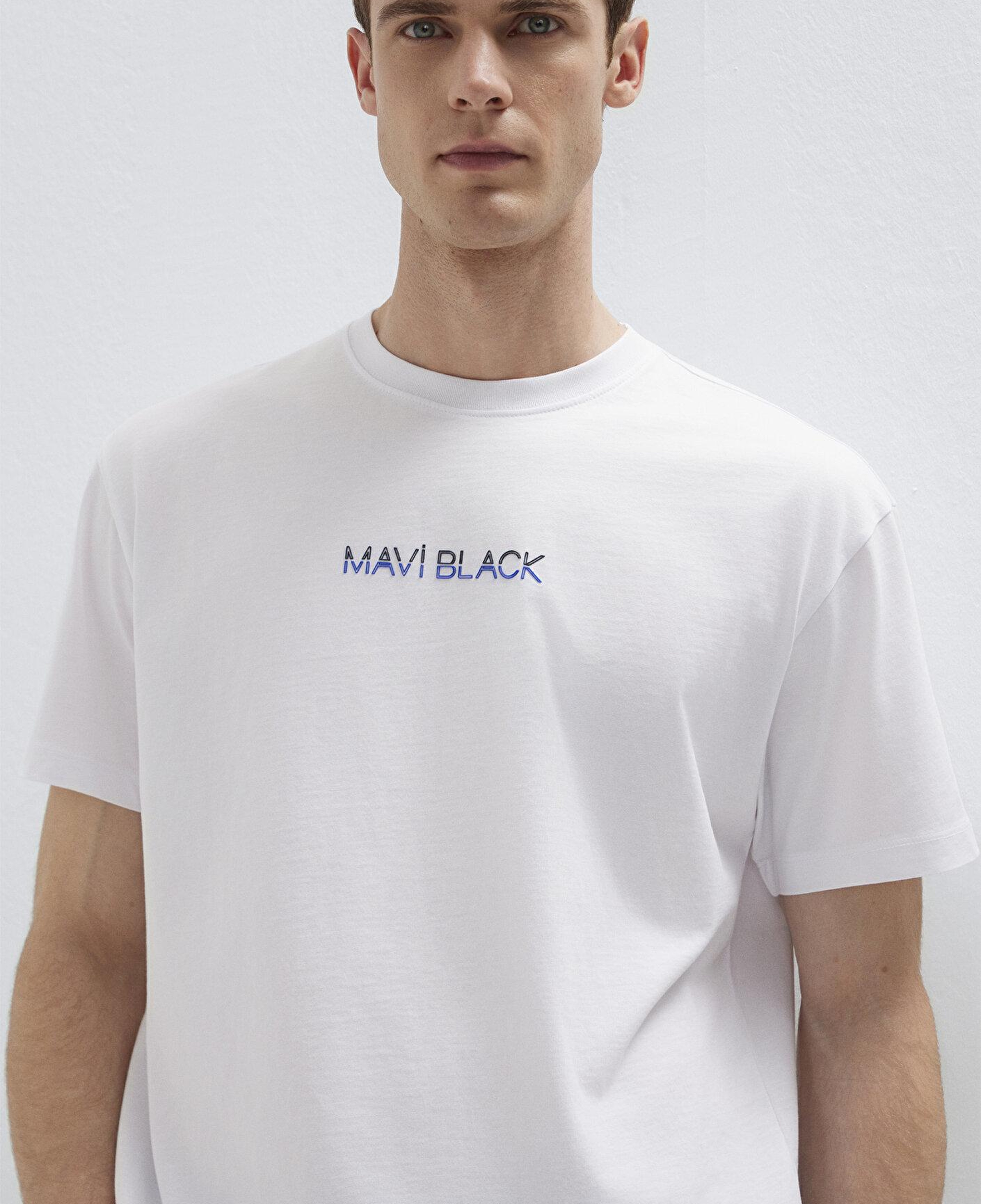 Mavi Mavi Black Baskılı Beyaz Tişört Loose Fit / Bol Rahat Kesim 0613365-620